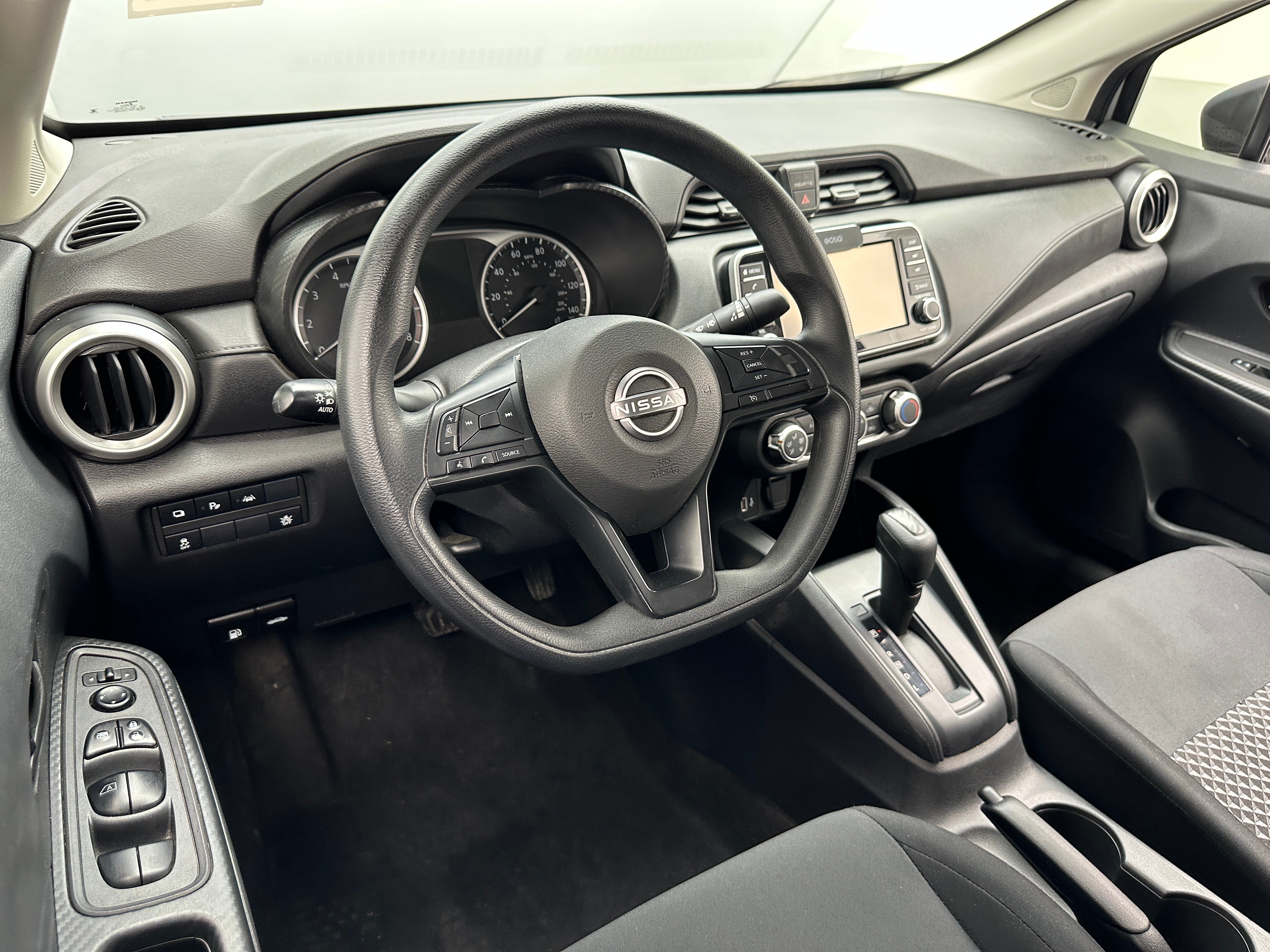2023 Nissan Versa S 3