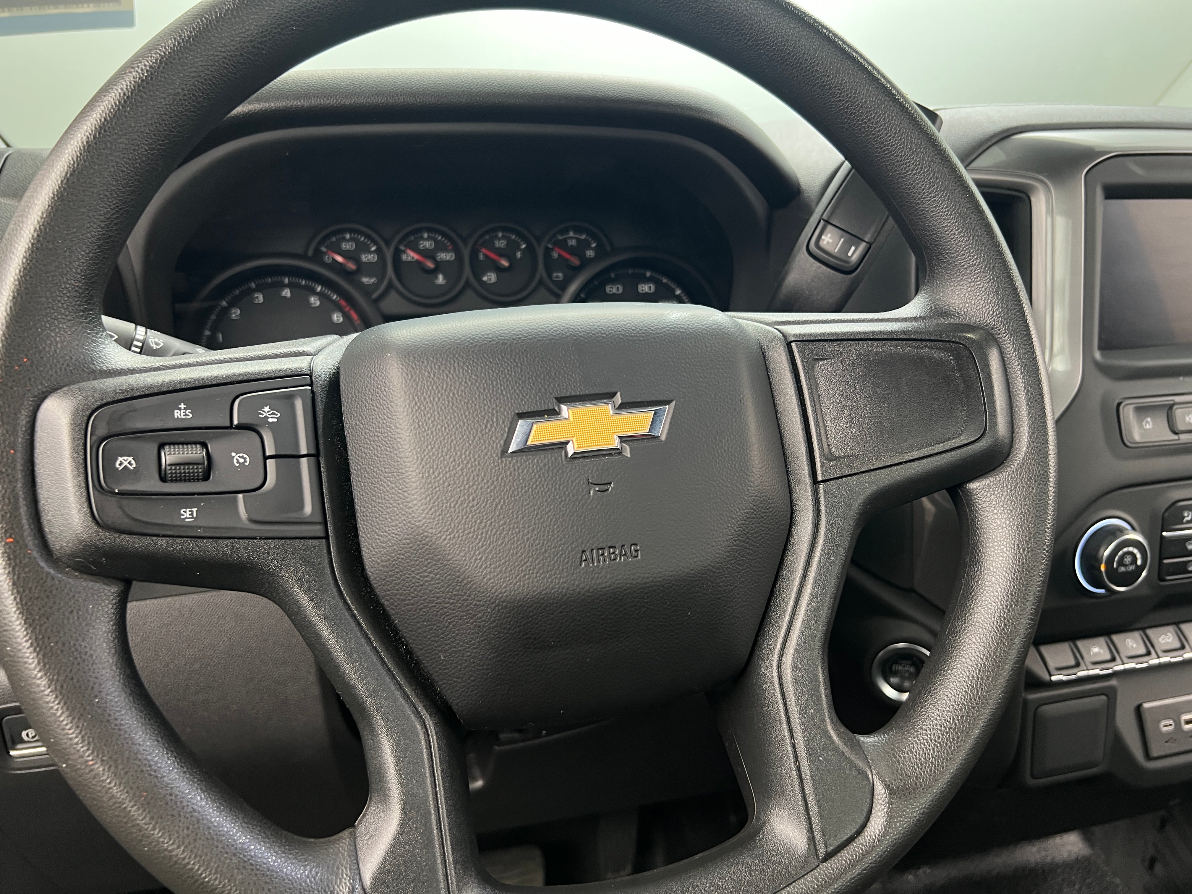 2024 Chevrolet Silverado 1500 Work Truck 5