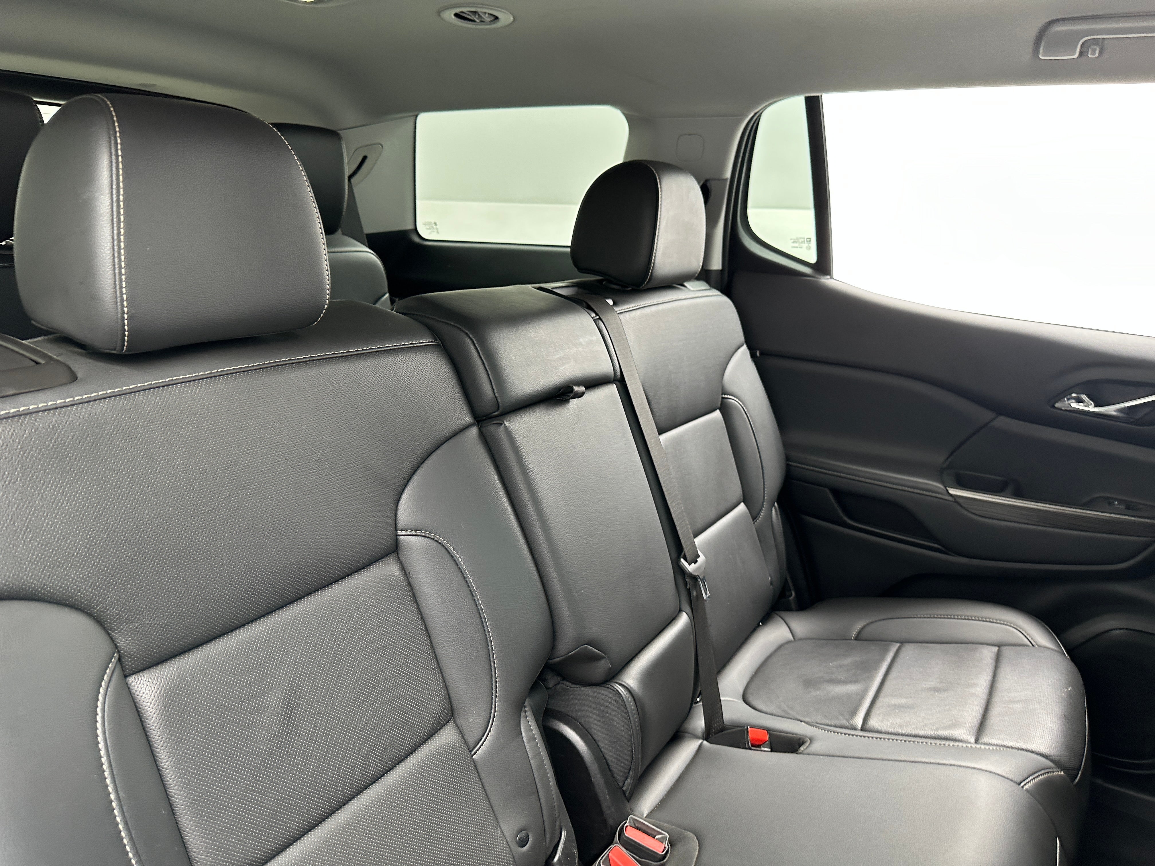 2023 GMC Acadia SLT 5