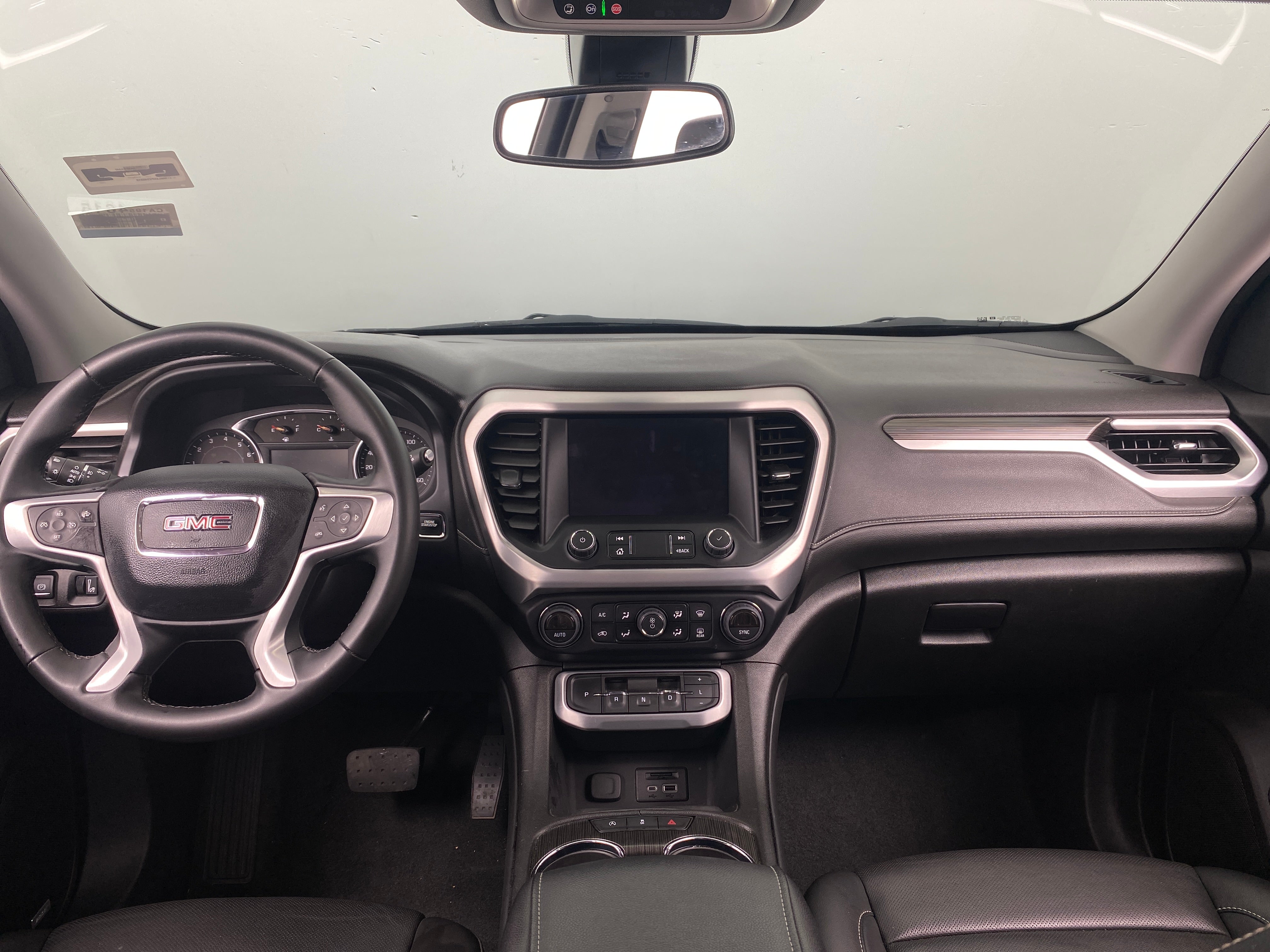 2023 GMC Acadia SLT 2