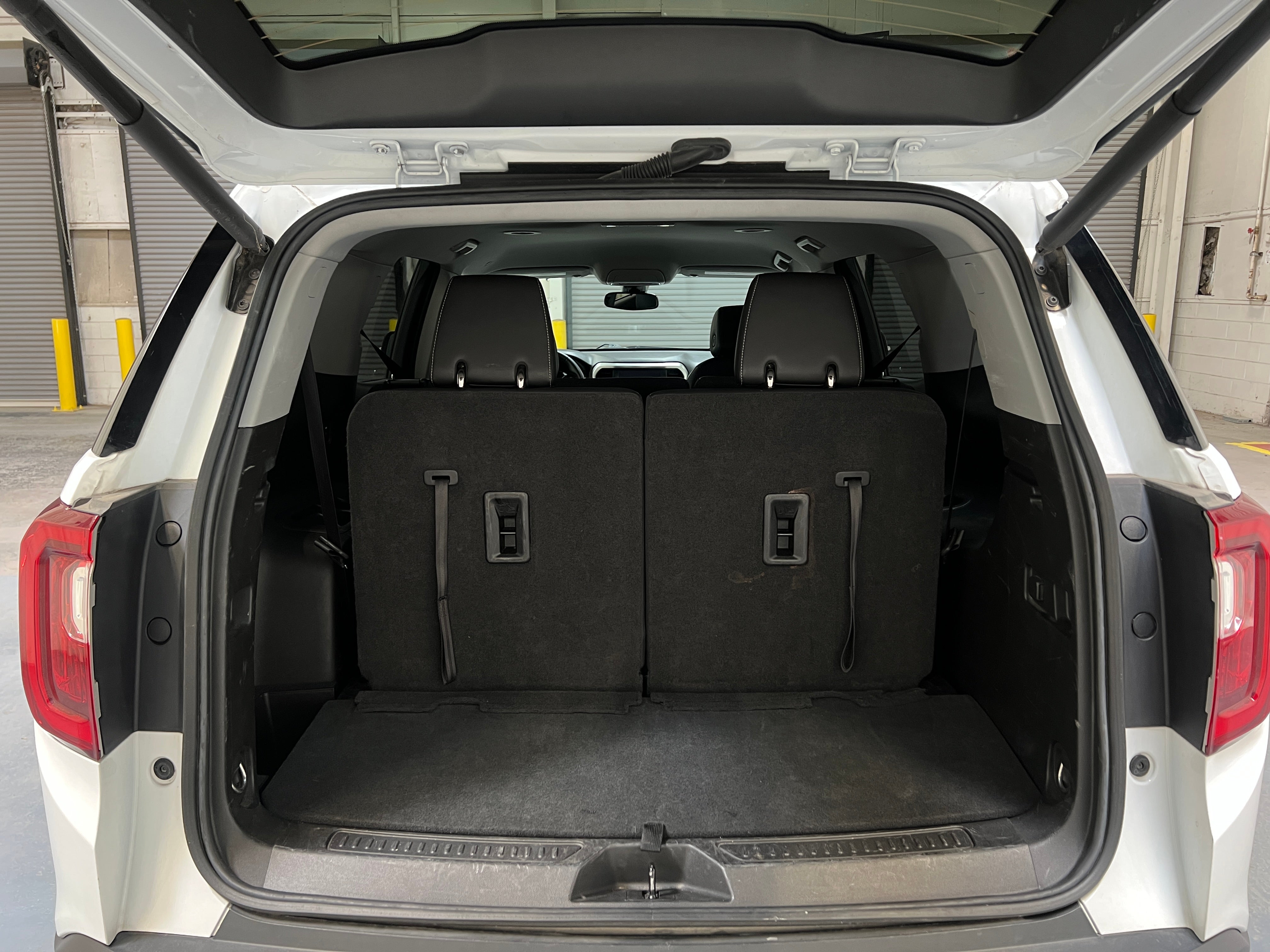2023 GMC Acadia SLT 6