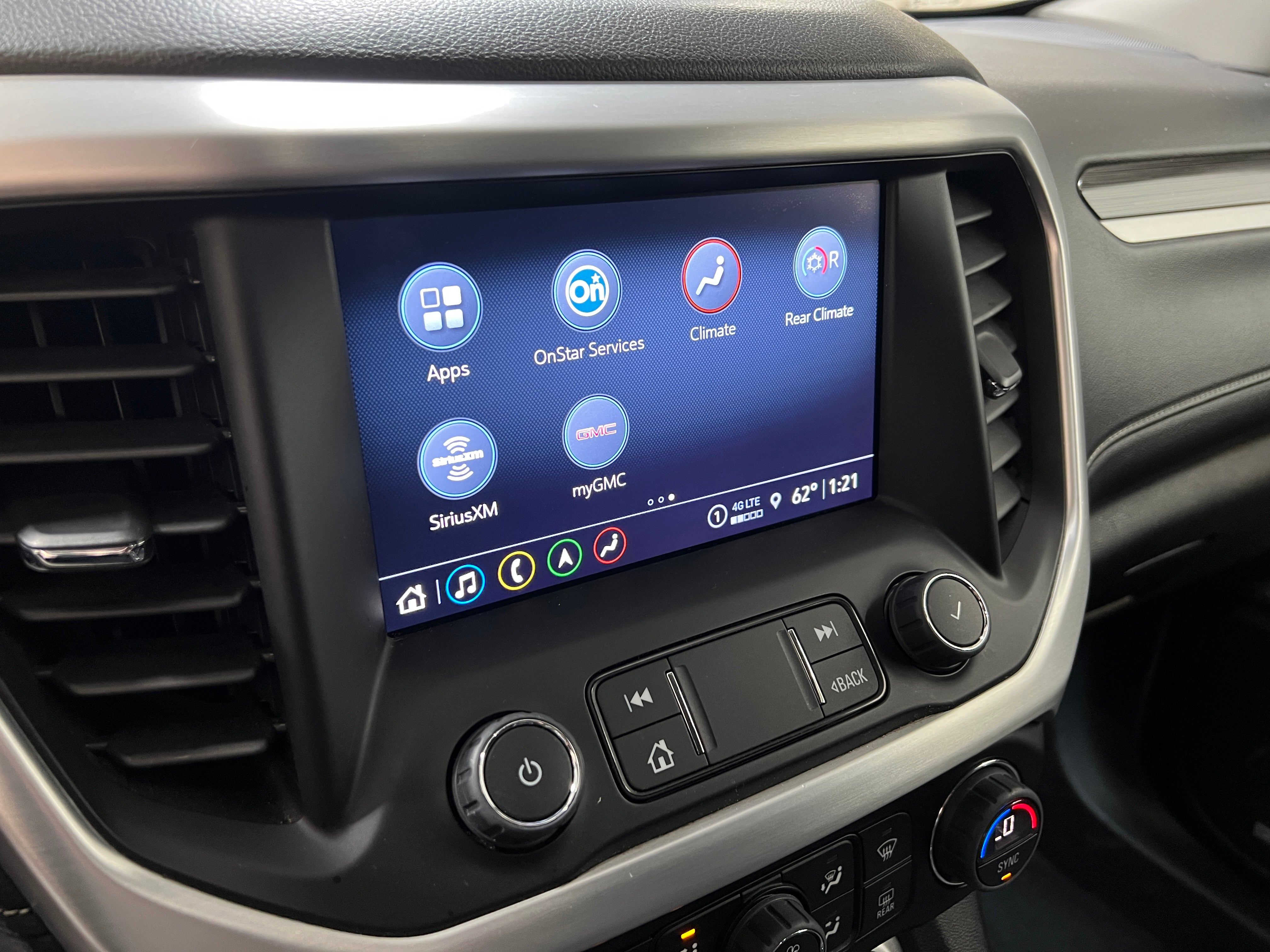 2023 GMC Acadia SLT 3