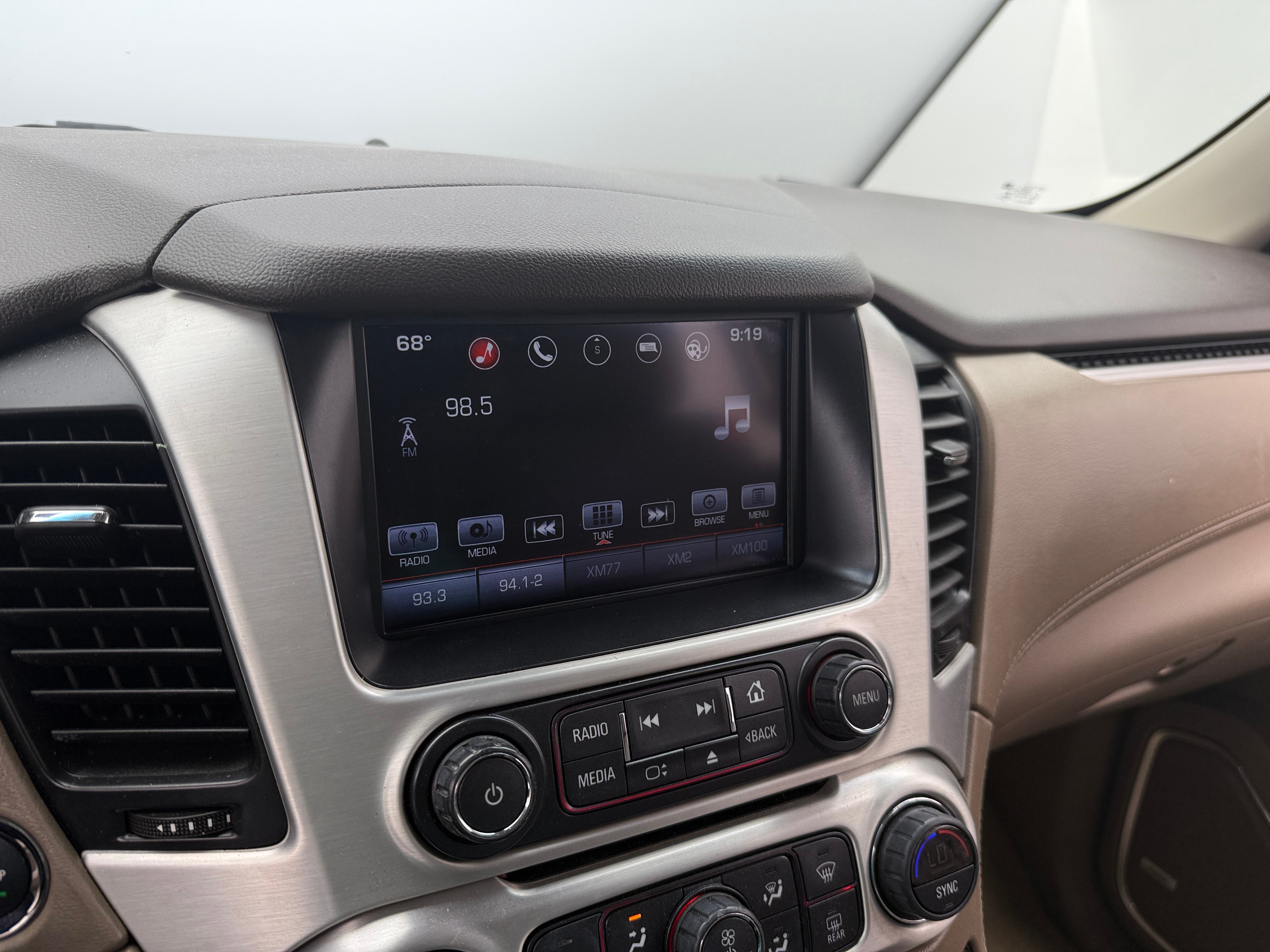 2016 GMC Yukon XL SLT 3