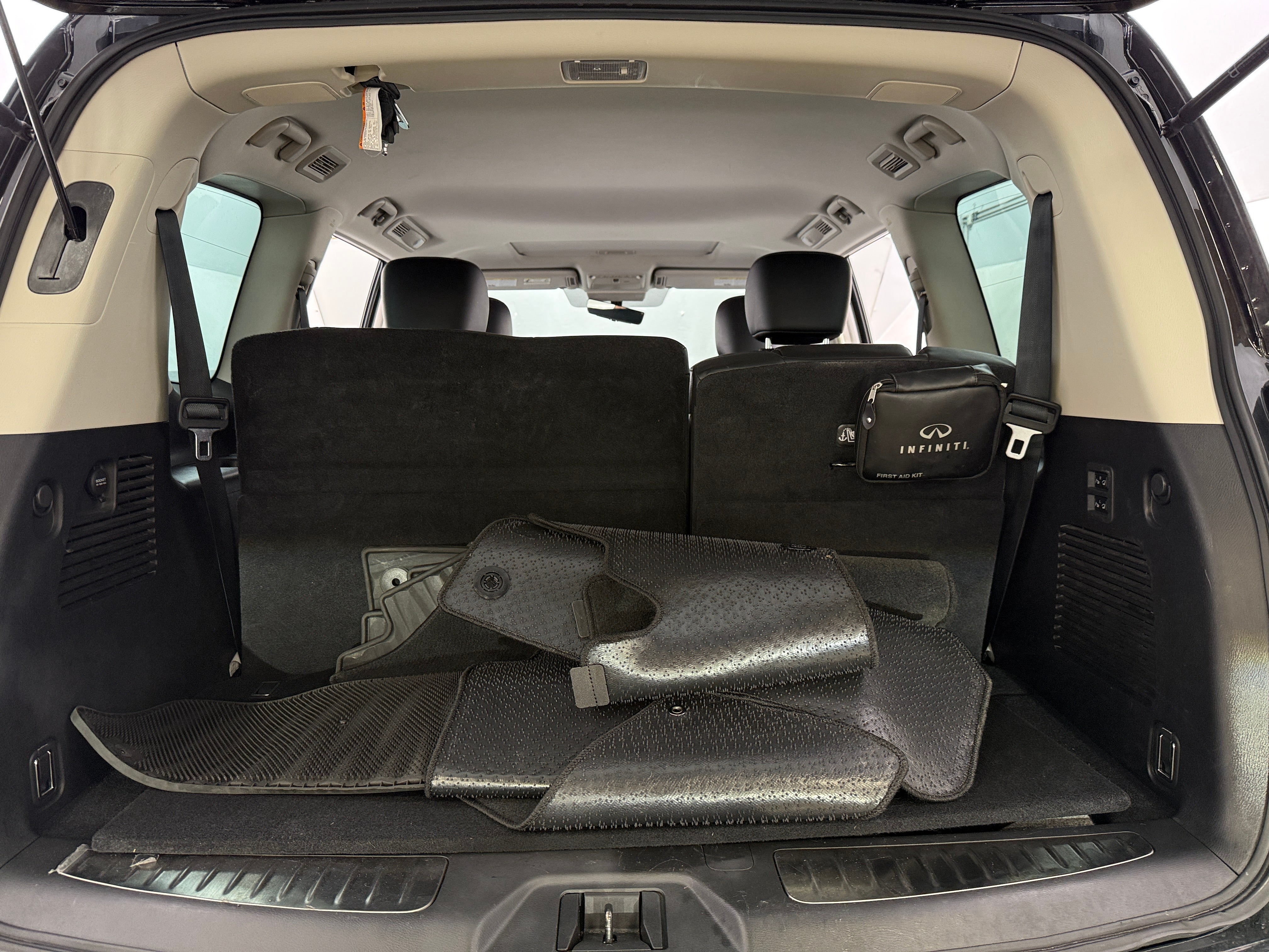 2023 INFINITI QX80 Luxe 6