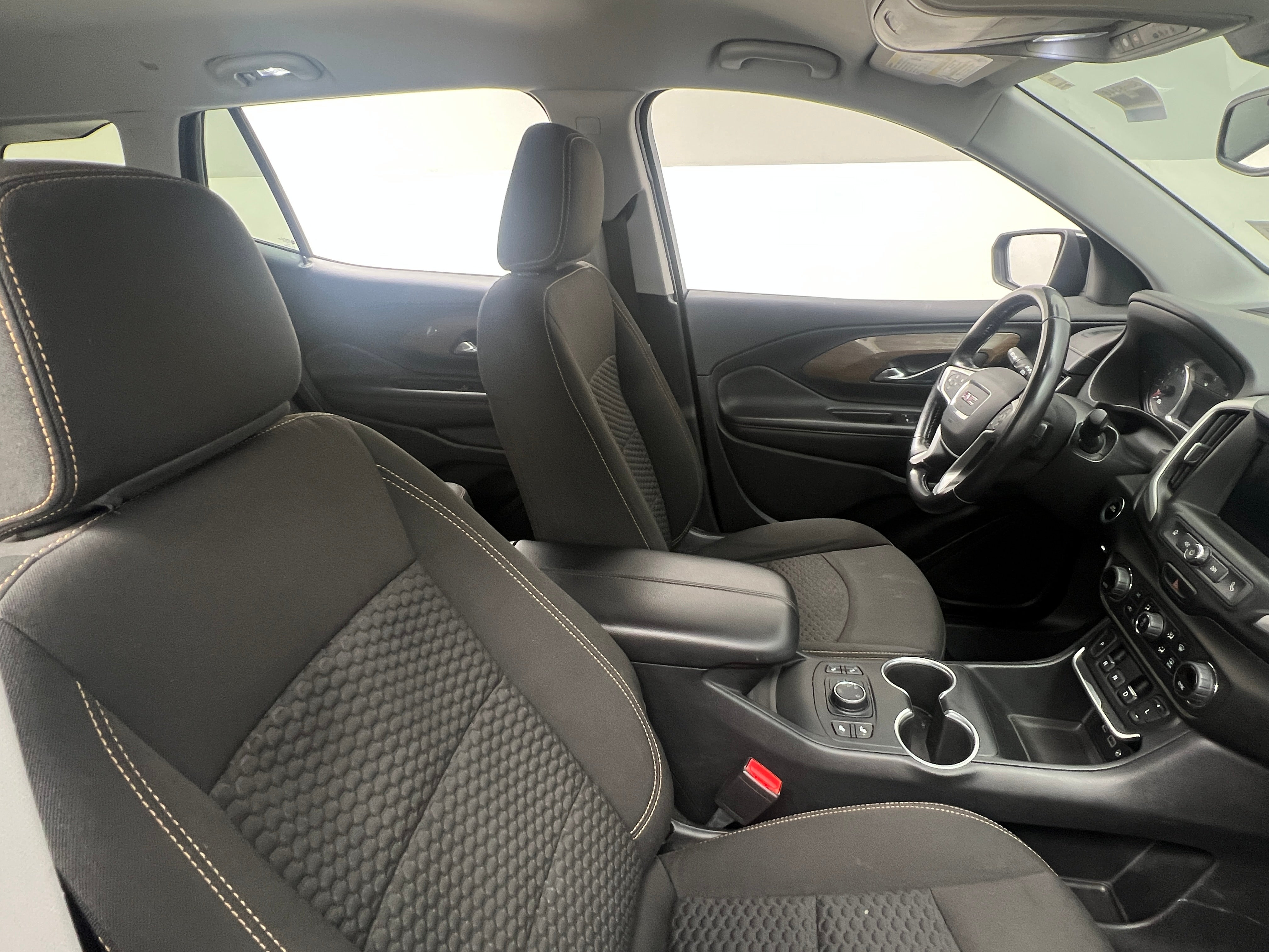 2020 GMC Terrain SLE 2