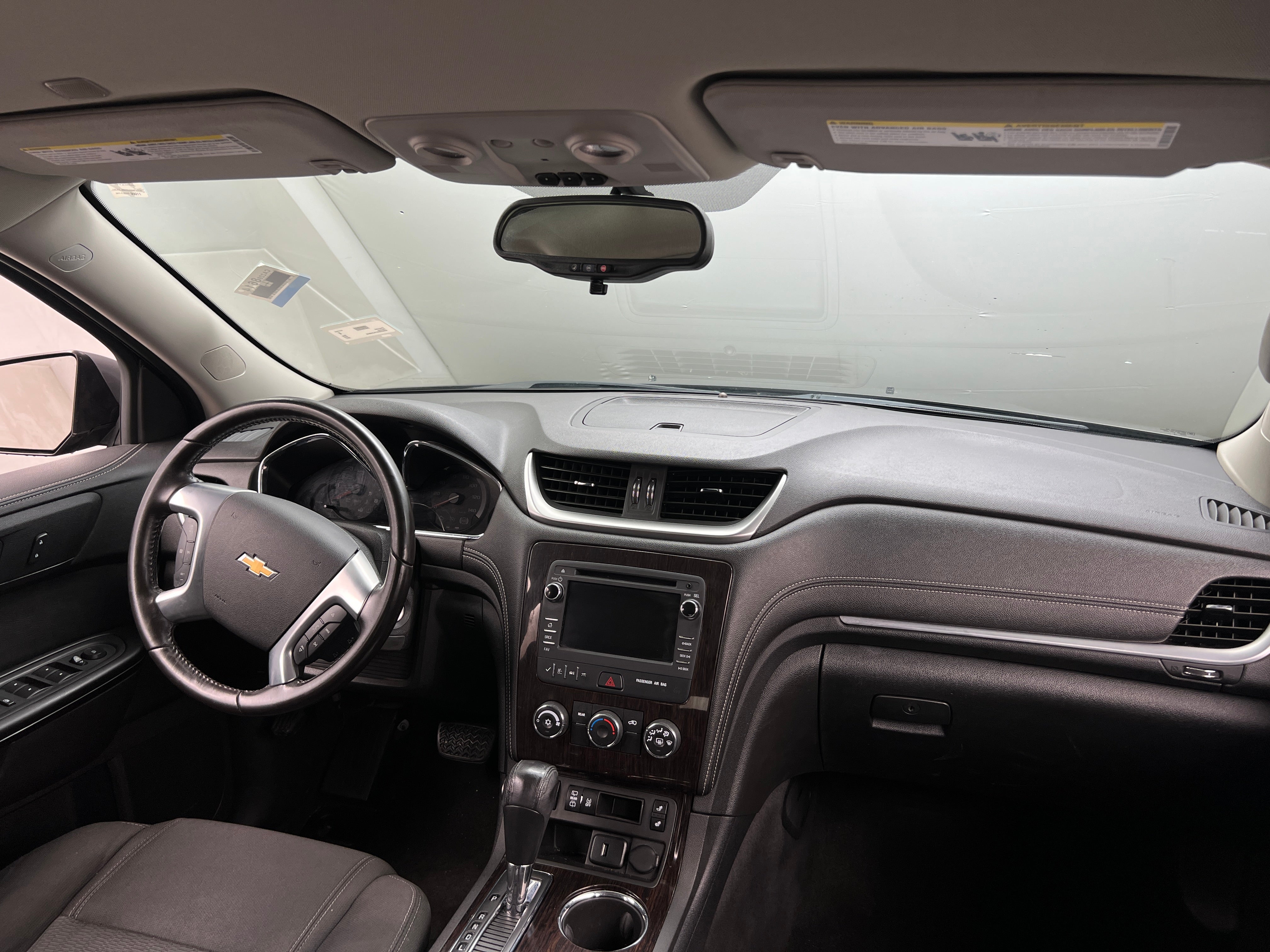 2017 Chevrolet Traverse LT 3