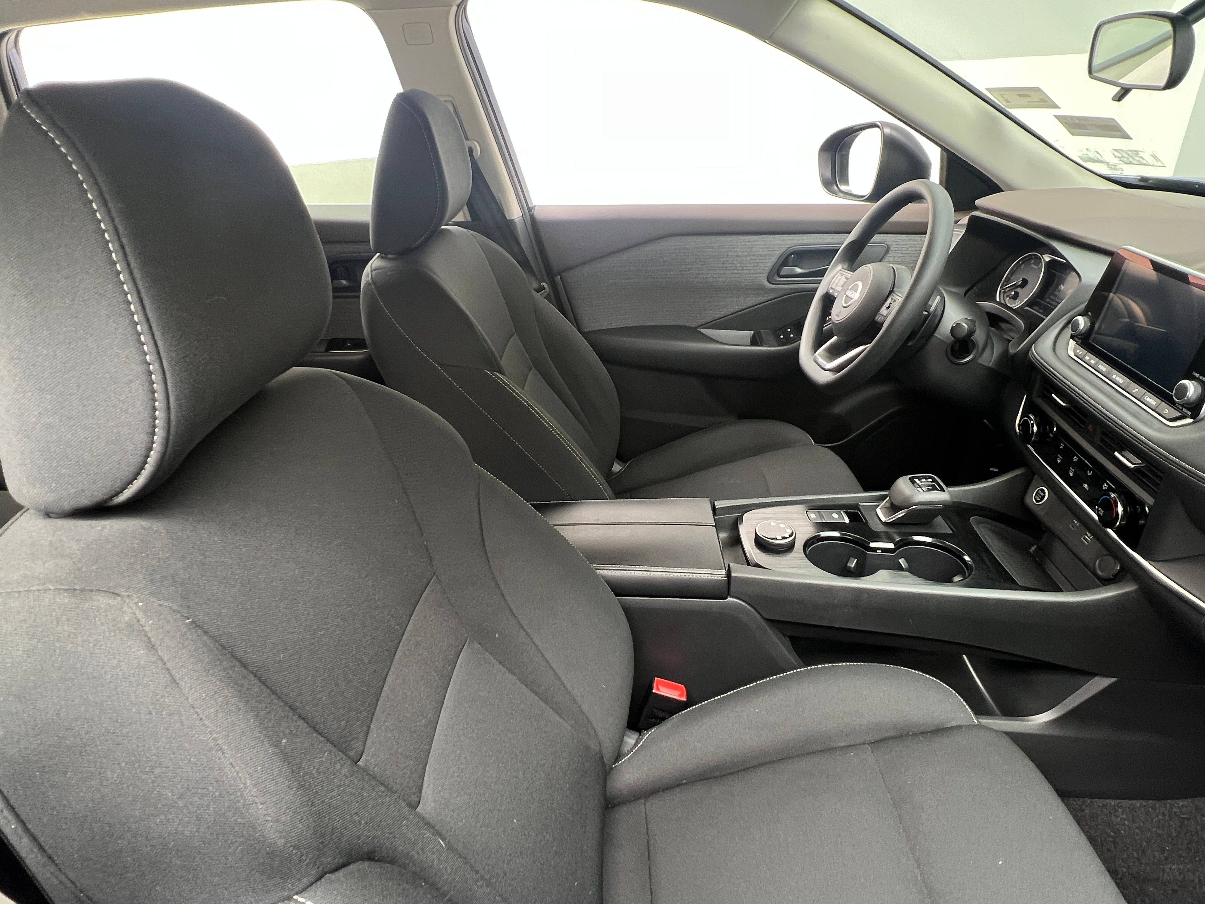2023 Nissan Rogue S 2