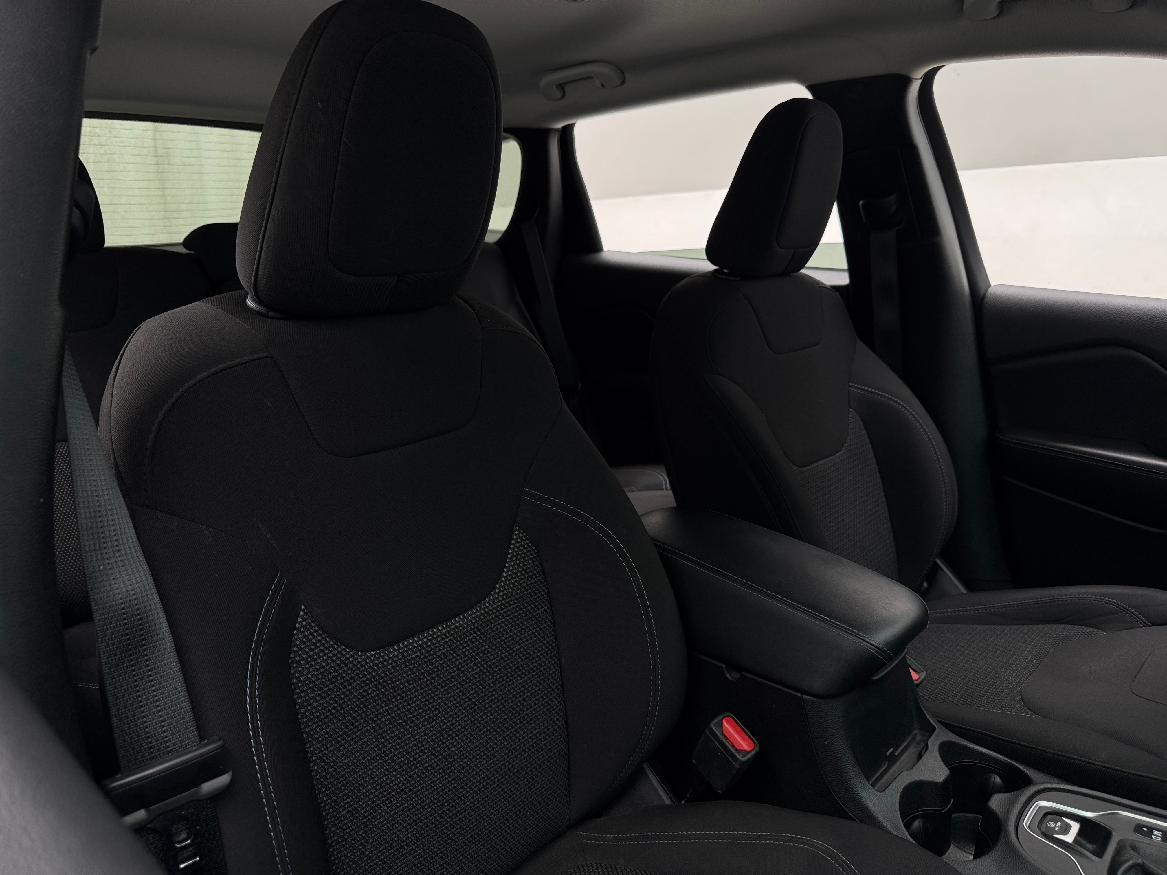 2019 Jeep Cherokee Latitude 2