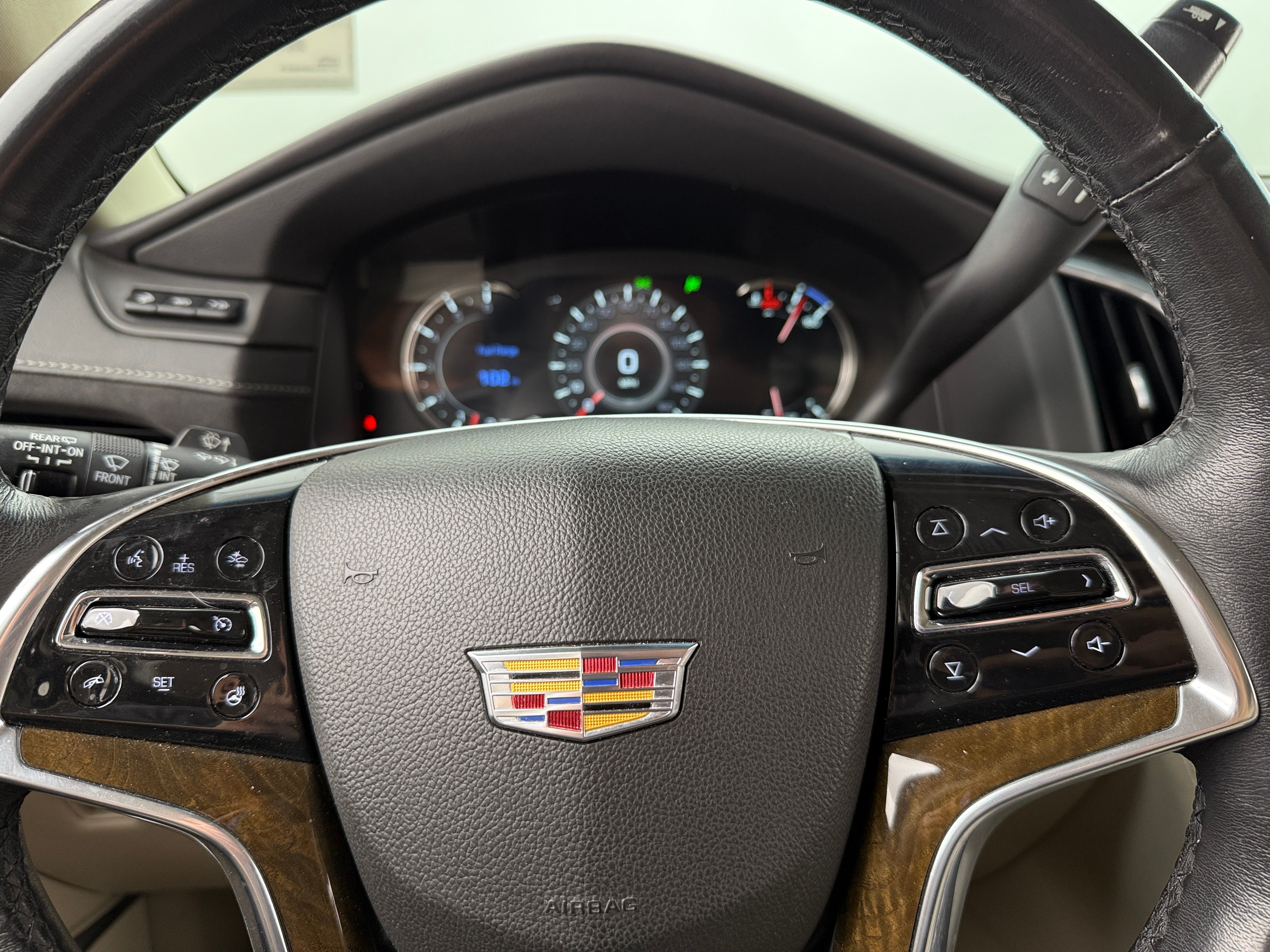 2019 Cadillac Escalade Premium Luxury 4
