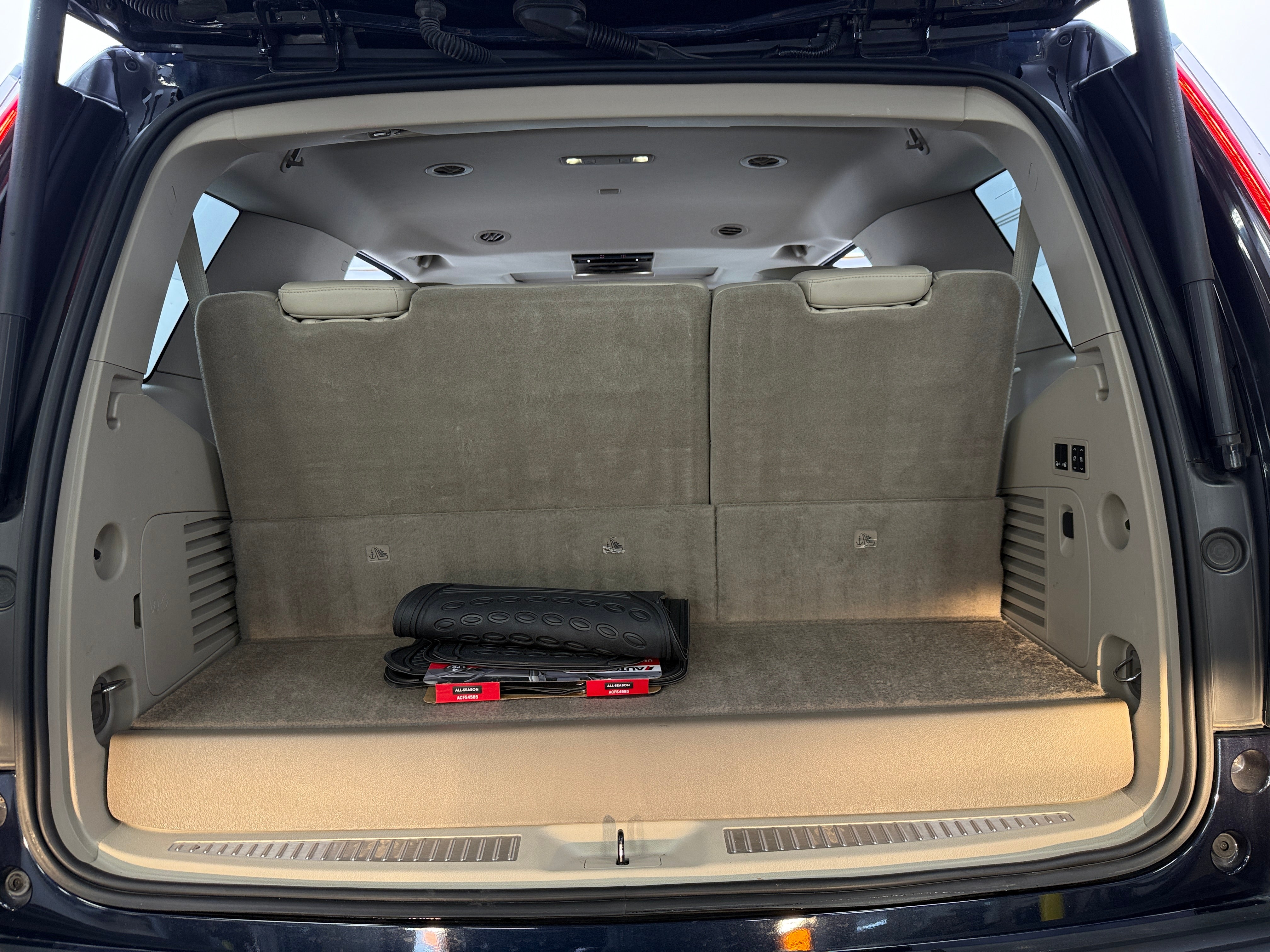2019 Cadillac Escalade Premium Luxury 6