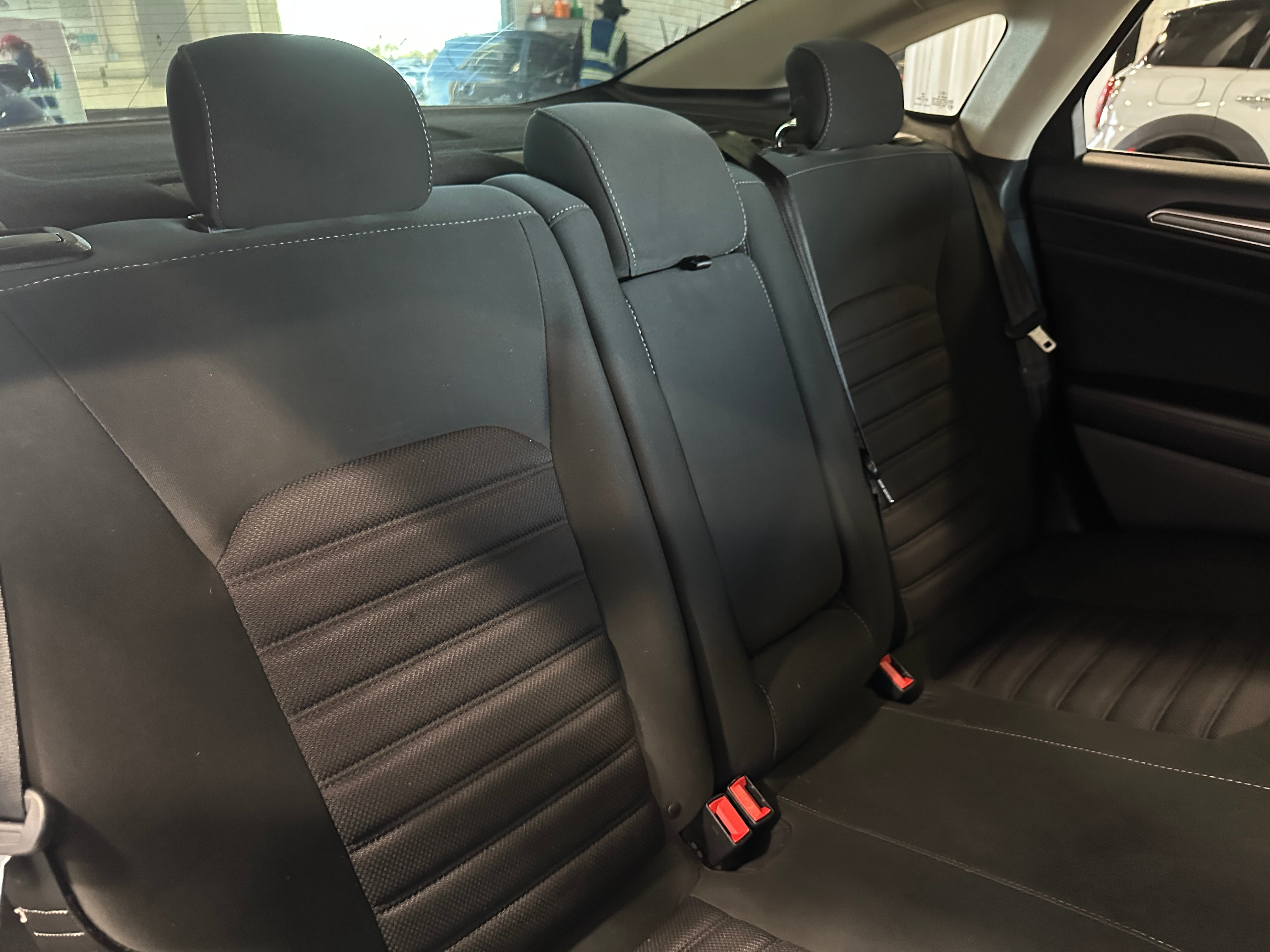 2017 Ford Fusion SE 6