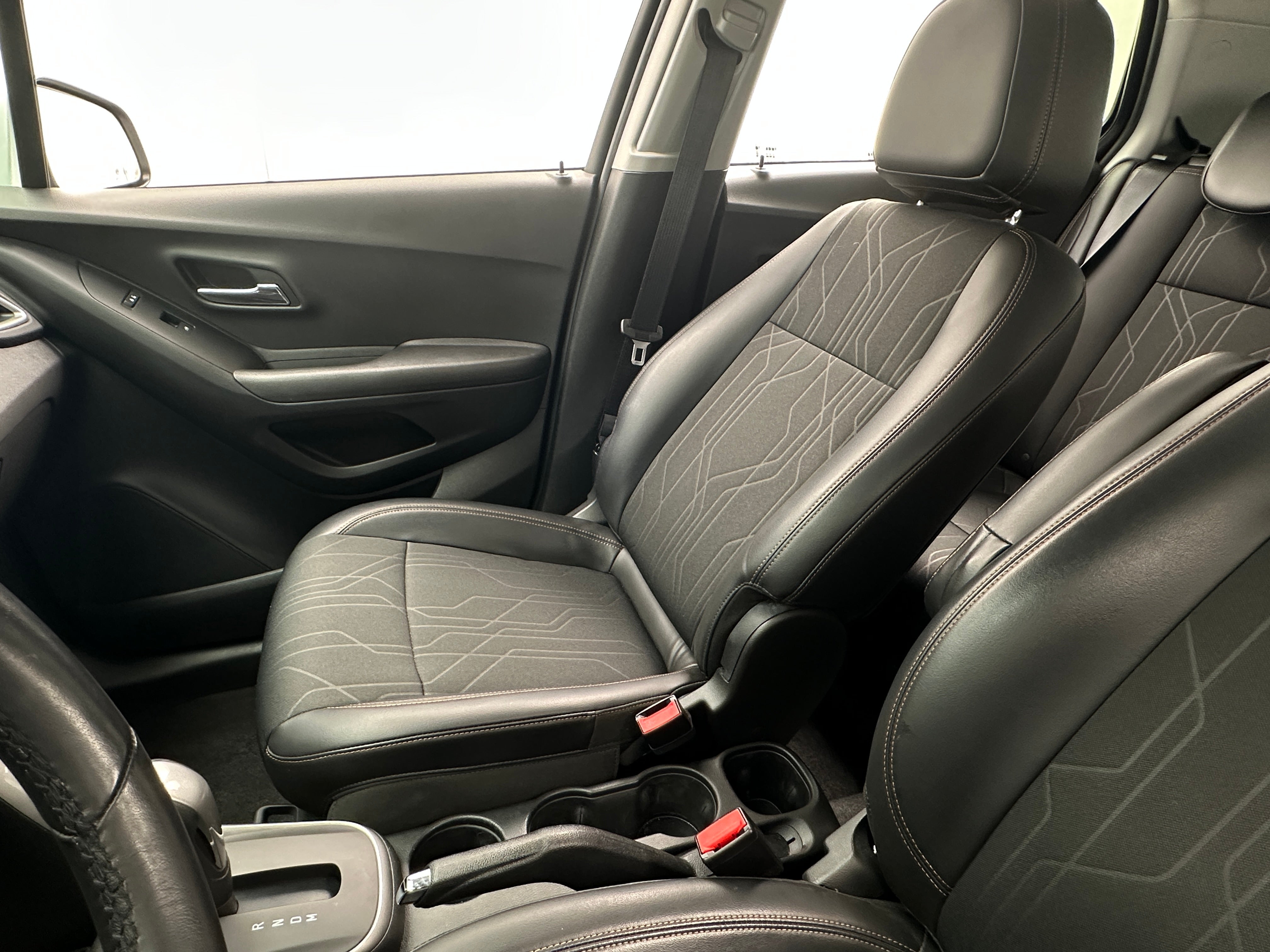 2019 Chevrolet Trax LT 2