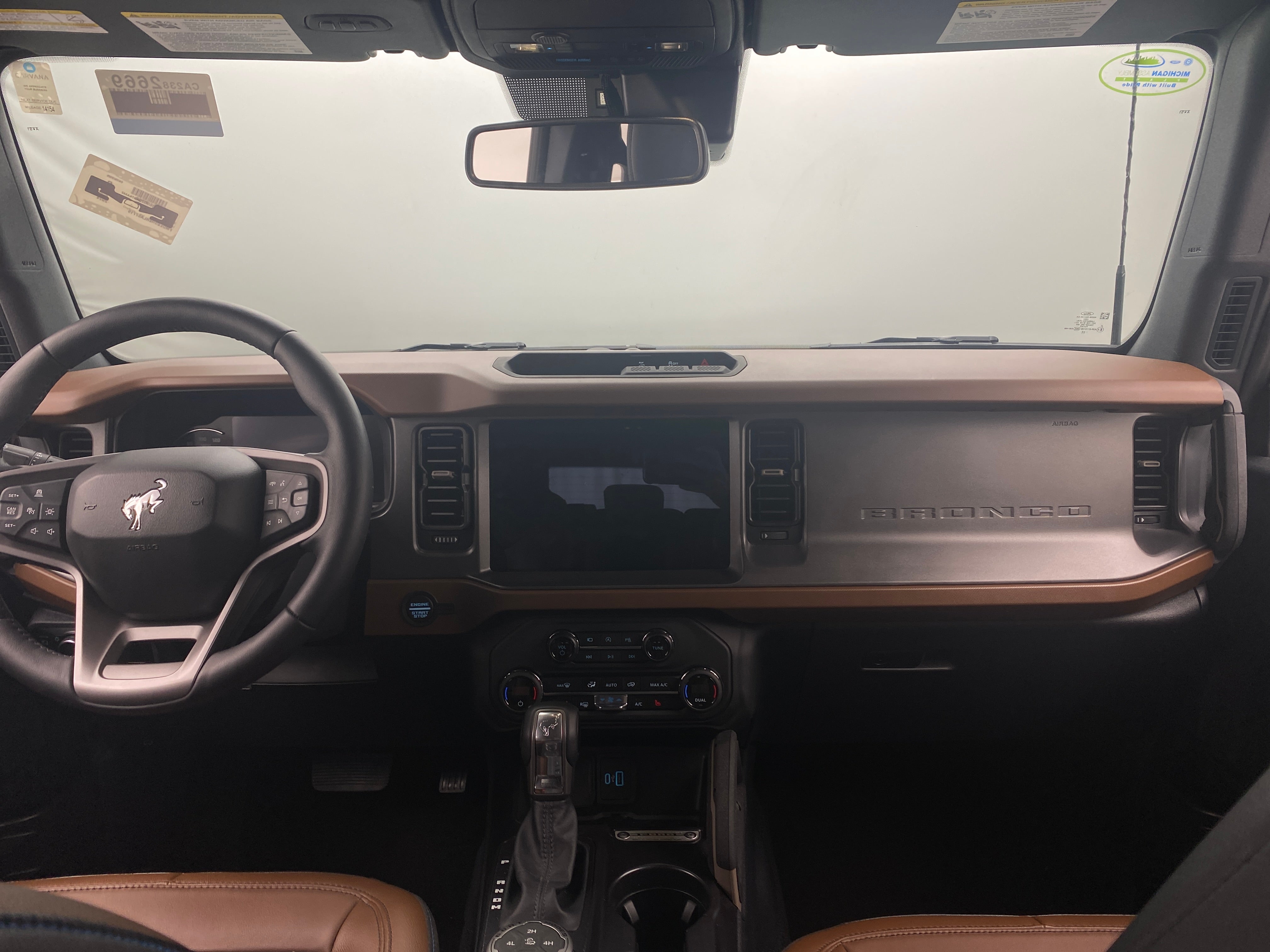 2024 Ford Bronco Outer Banks 2