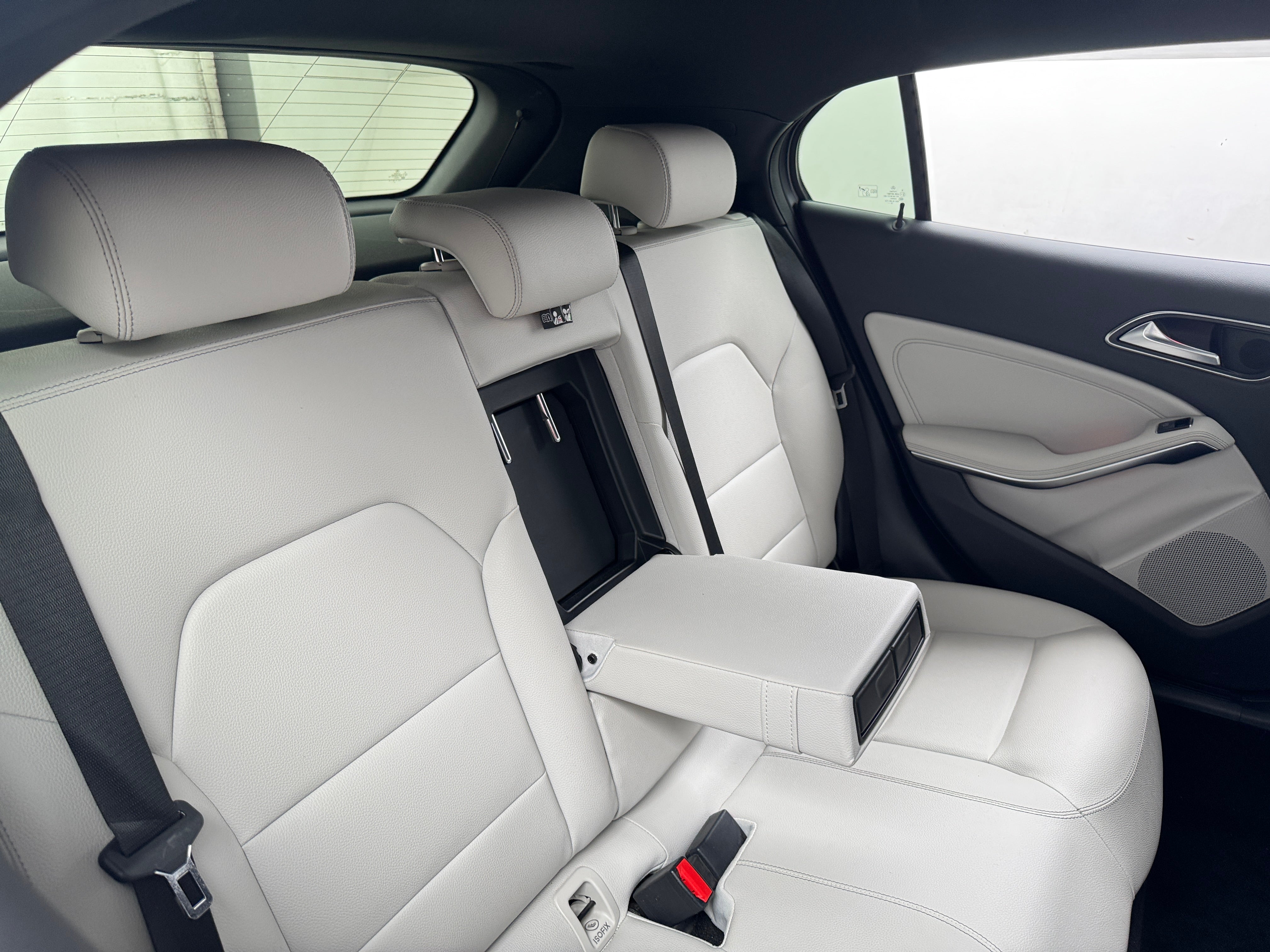 2017 Mercedes-Benz GLA 250 5
