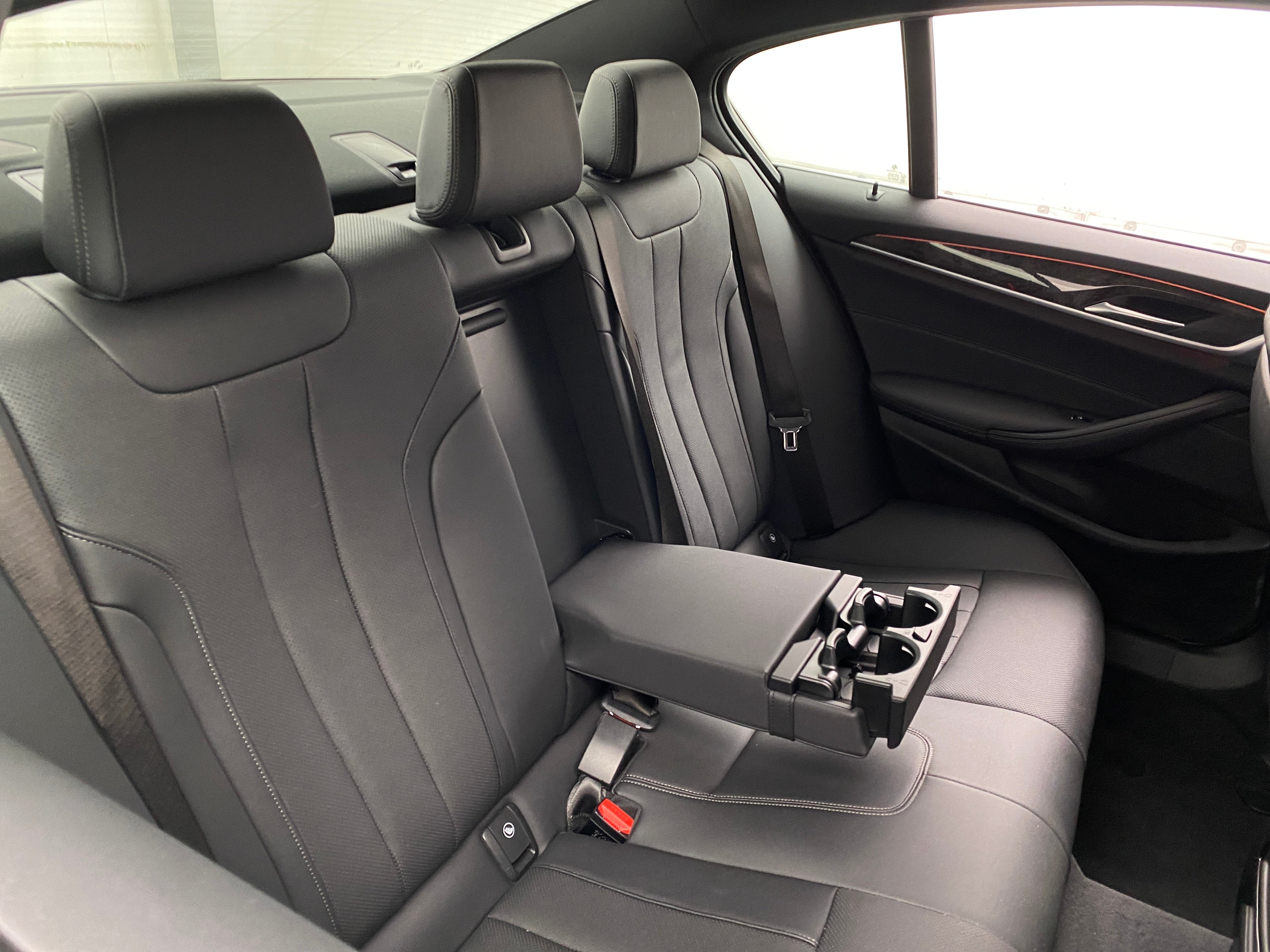 2022 BMW 5 Series 530i 5