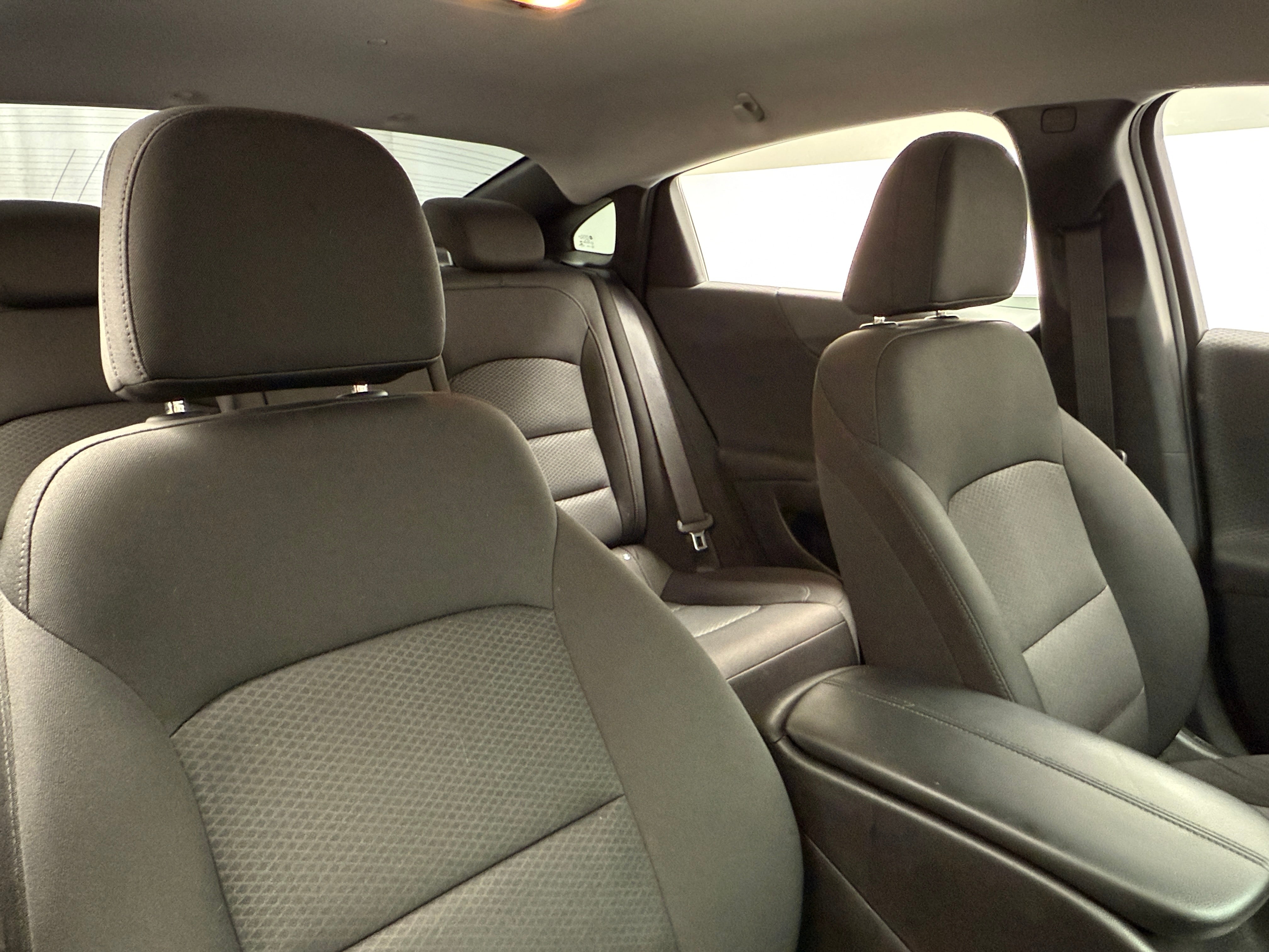 2018 Chevrolet Malibu LT 2