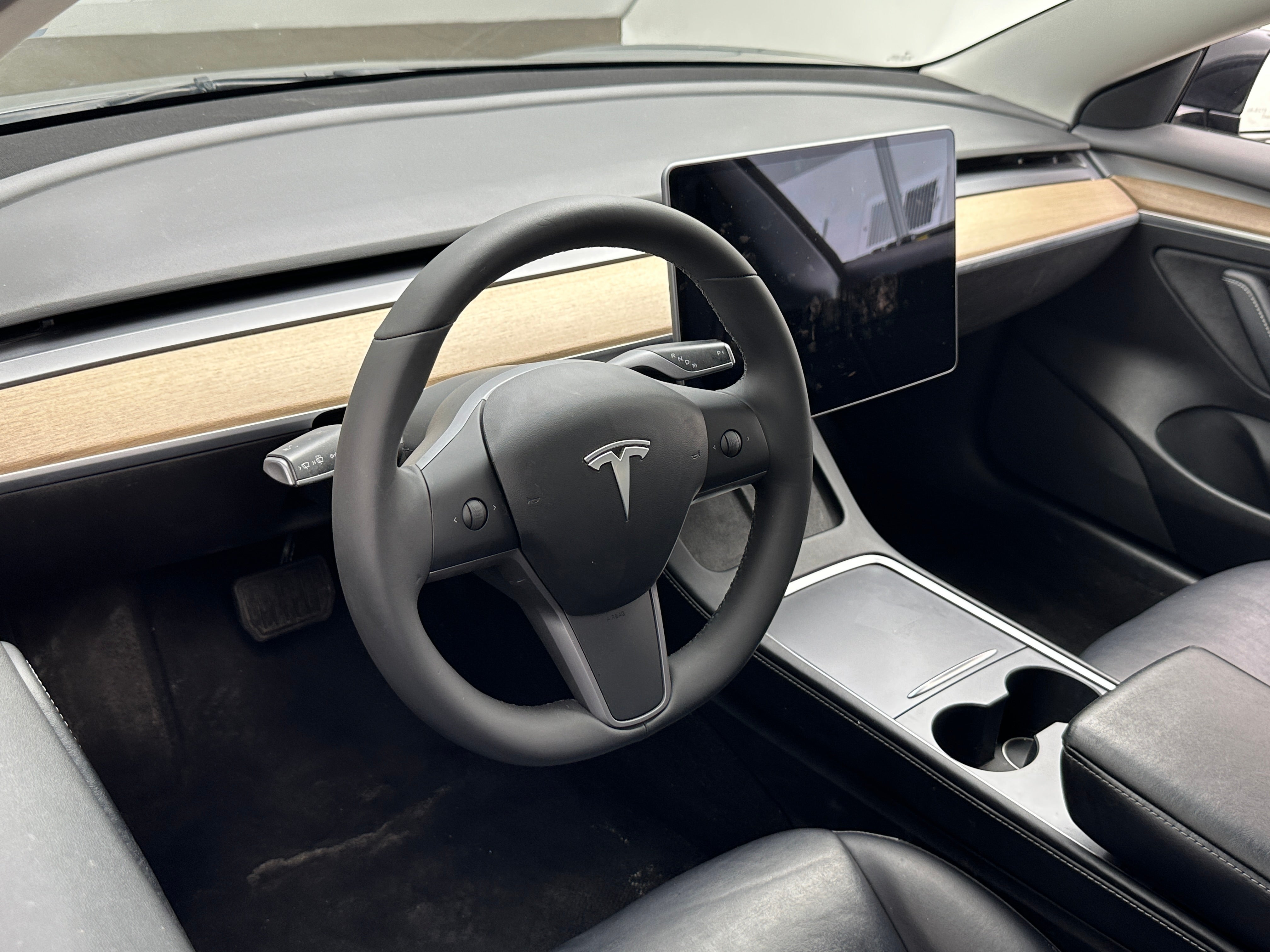 2022 Tesla Model 3 Standard Range 2