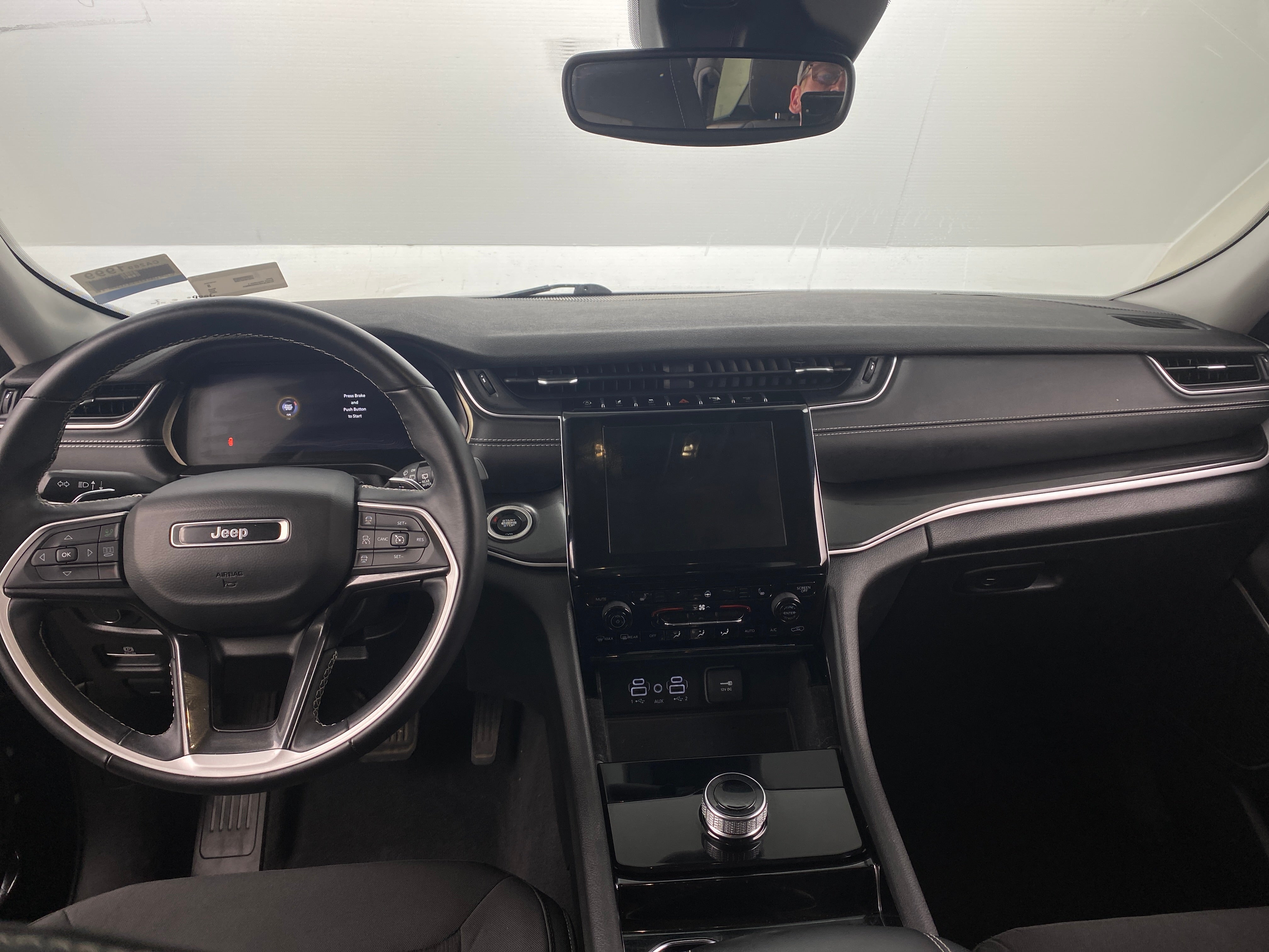 2022 Jeep Grand Cherokee L Laredo 3