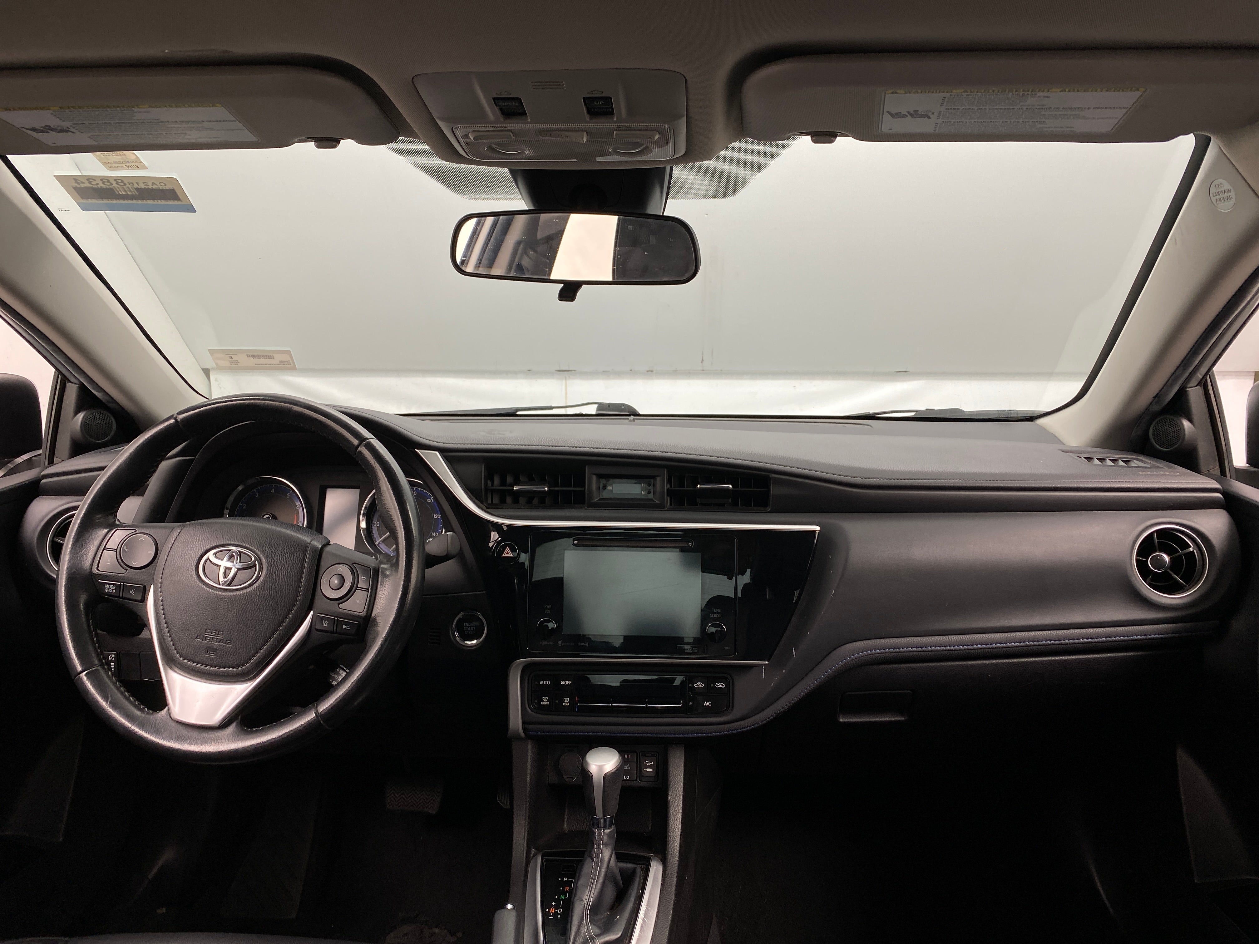 2019 Toyota Corolla XSE 2