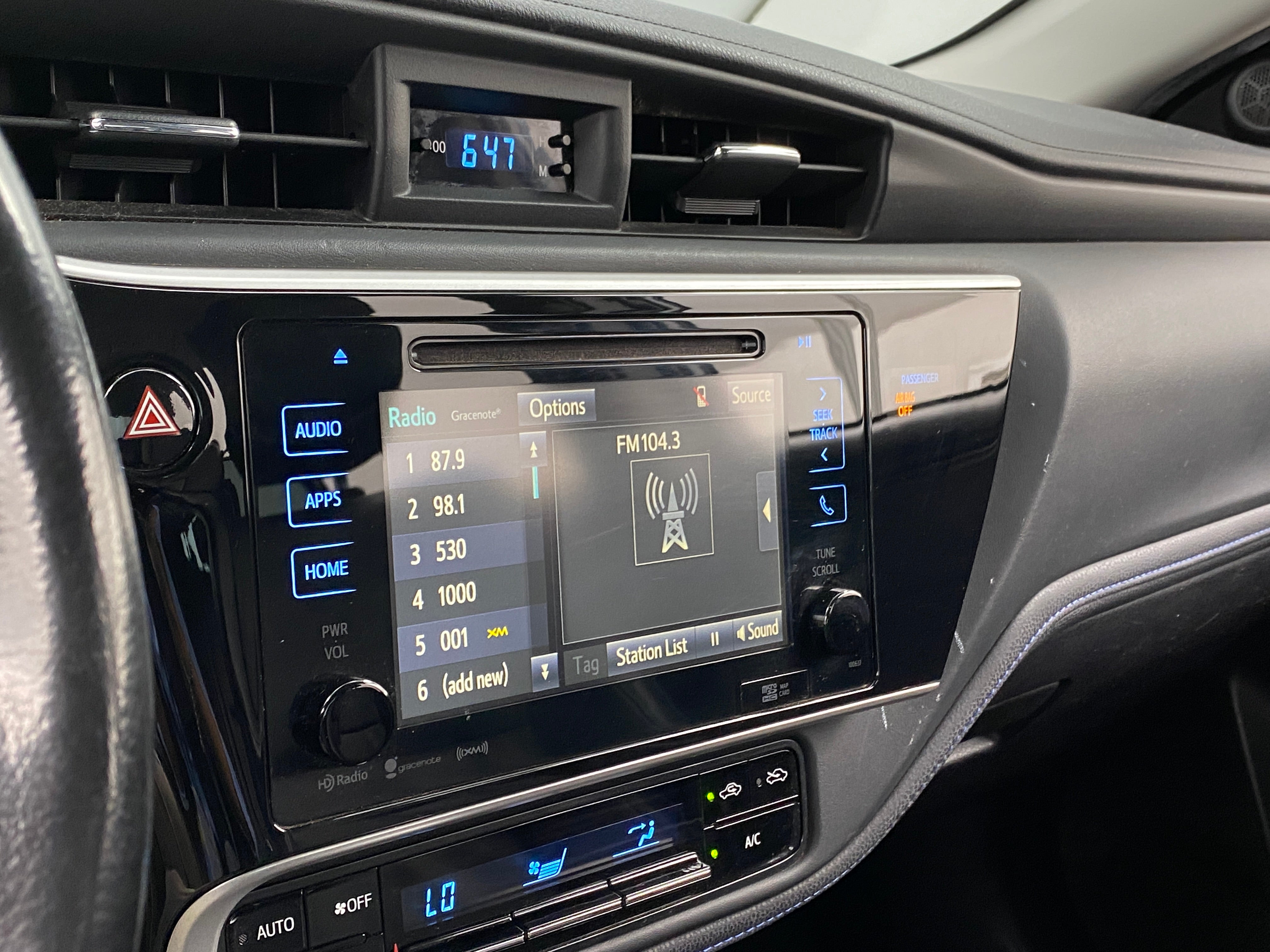 2019 Toyota Corolla XSE 3