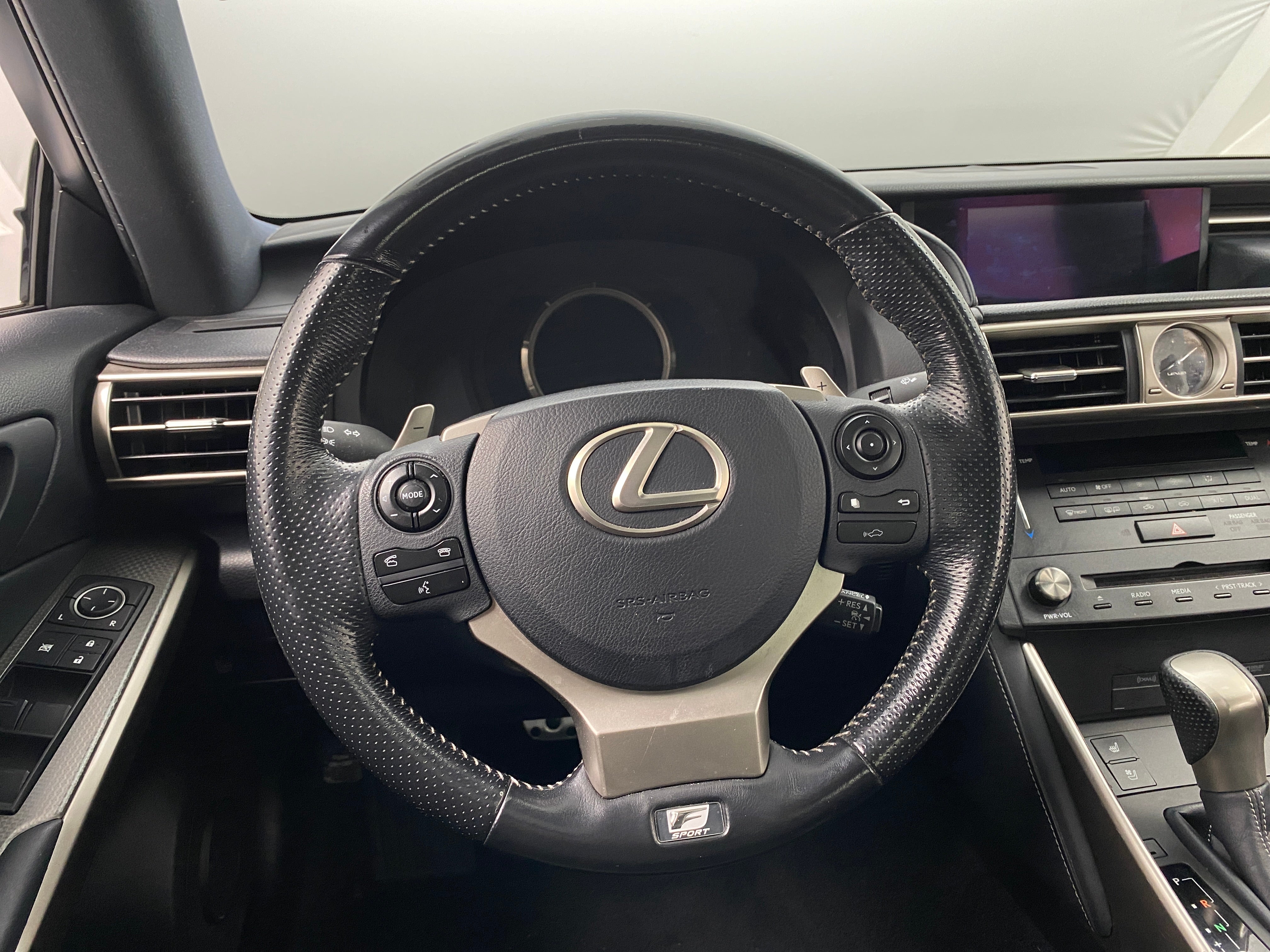 2016 Lexus IS 200t 4