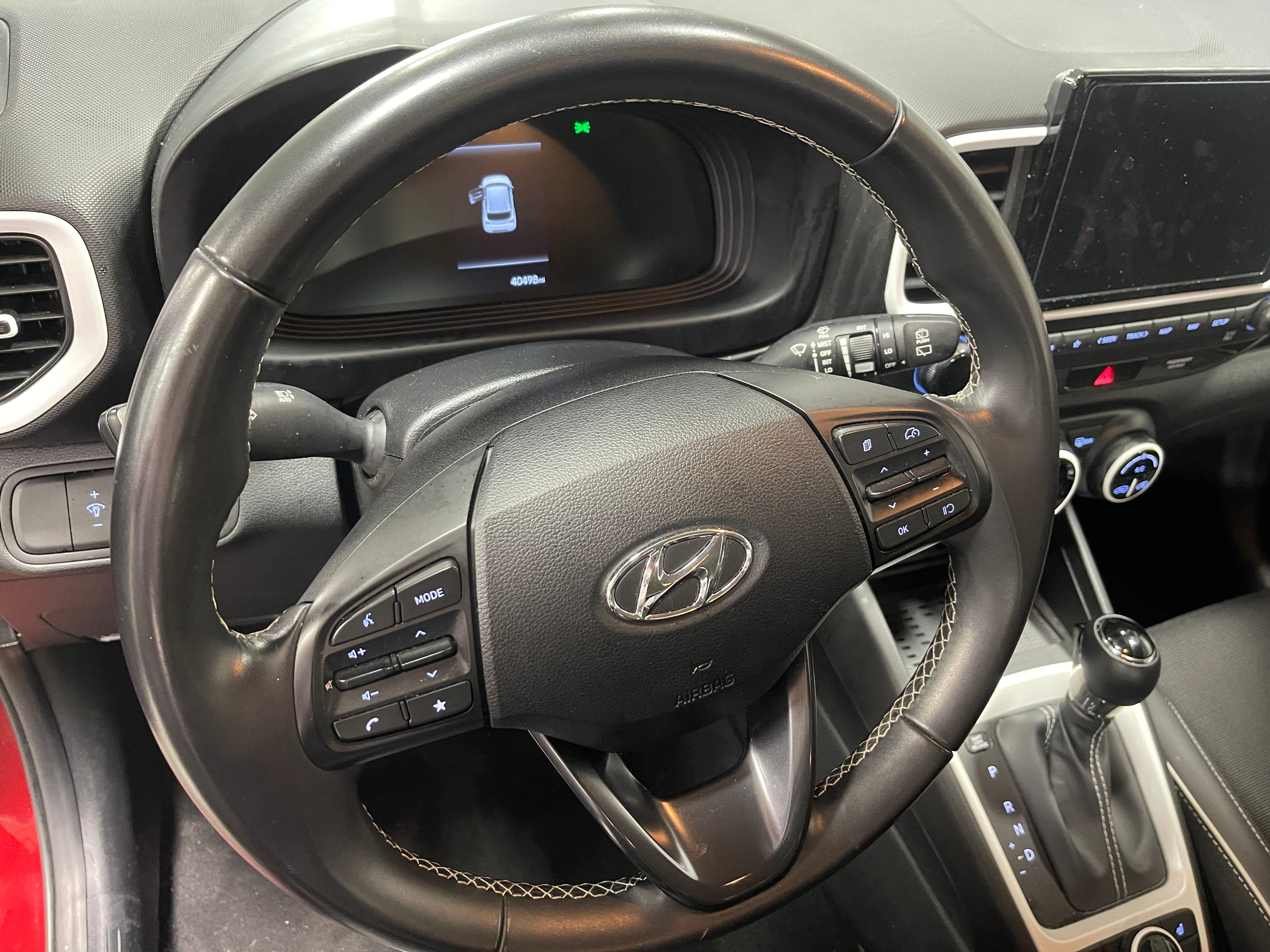 2023 Hyundai Venue Limited 4