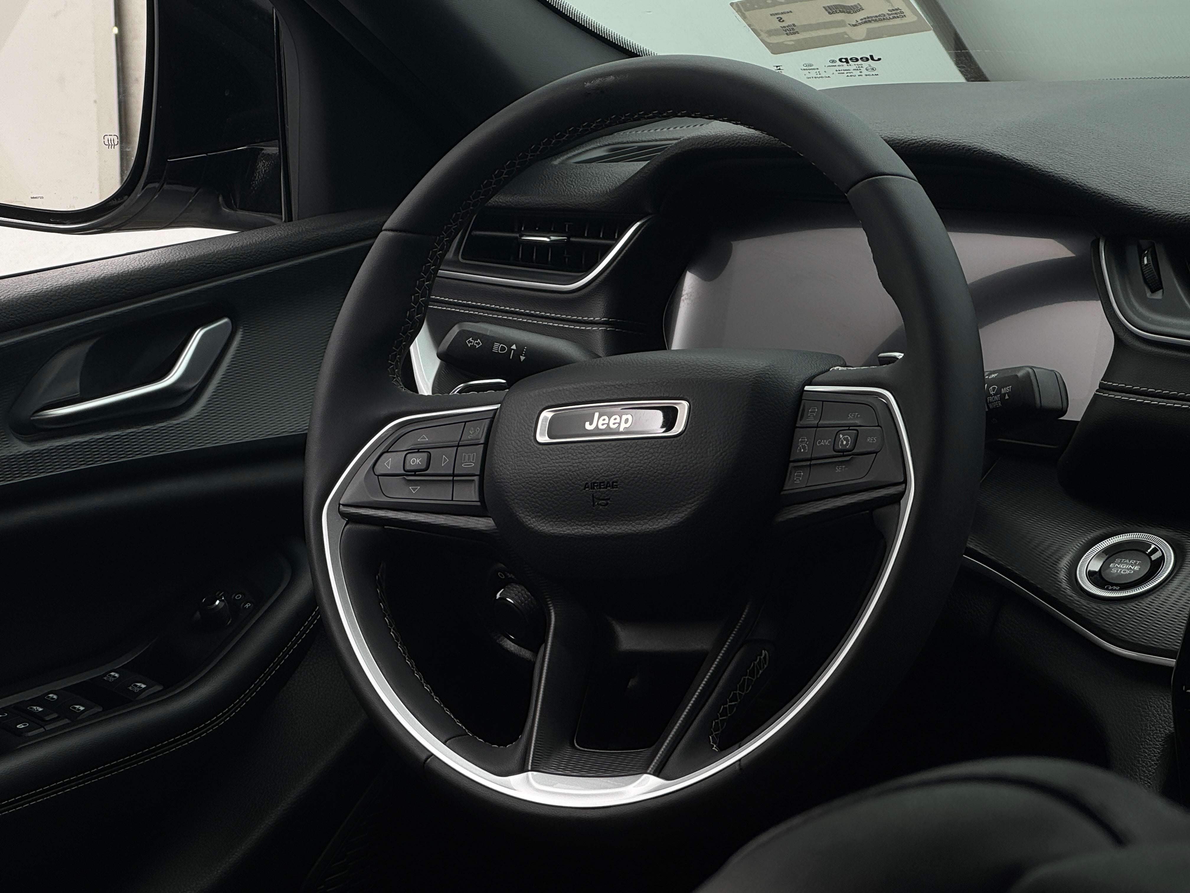 2023 Jeep Grand Cherokee L Altitude 5