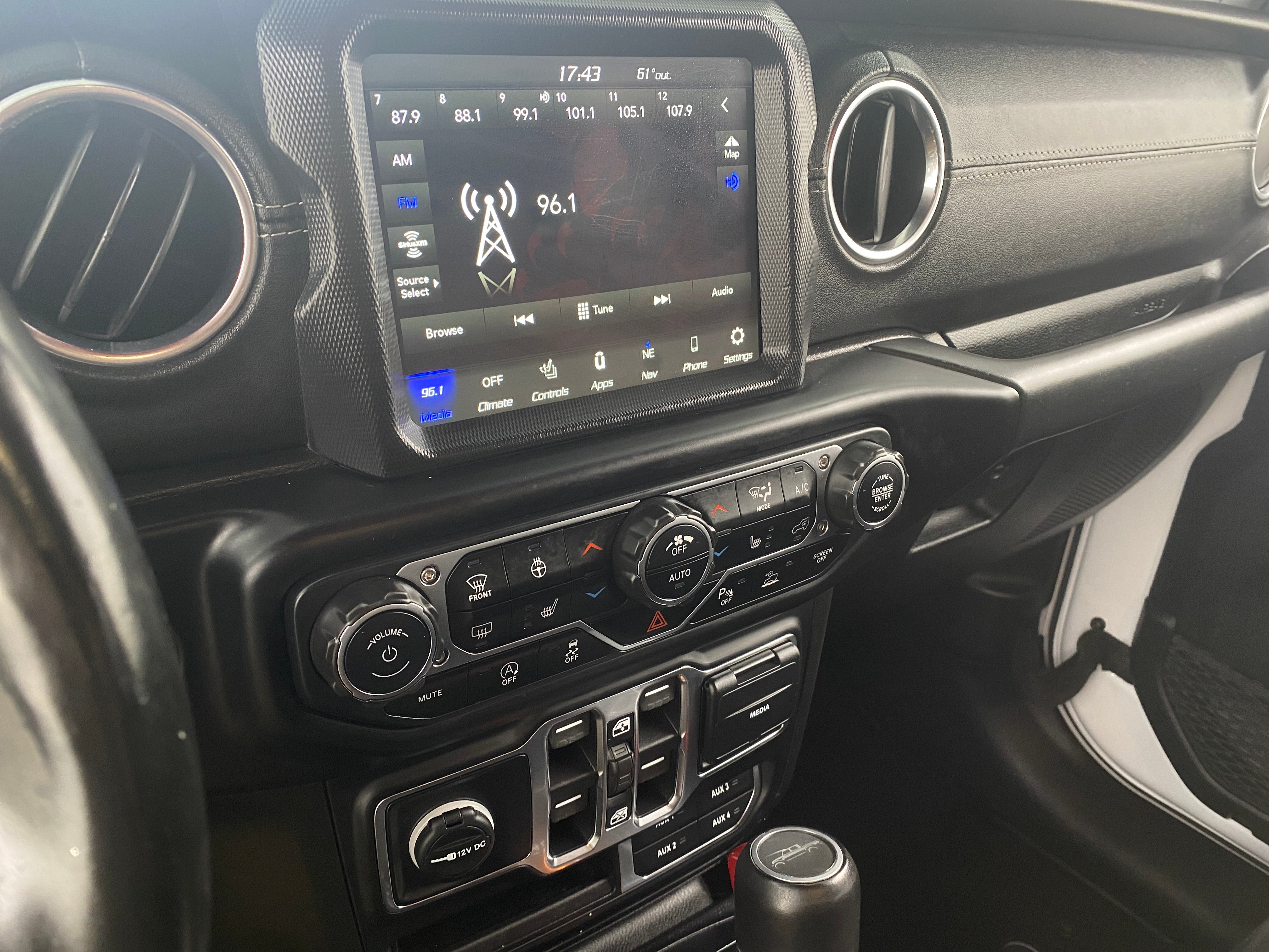 2020 Jeep Gladiator Overland 3