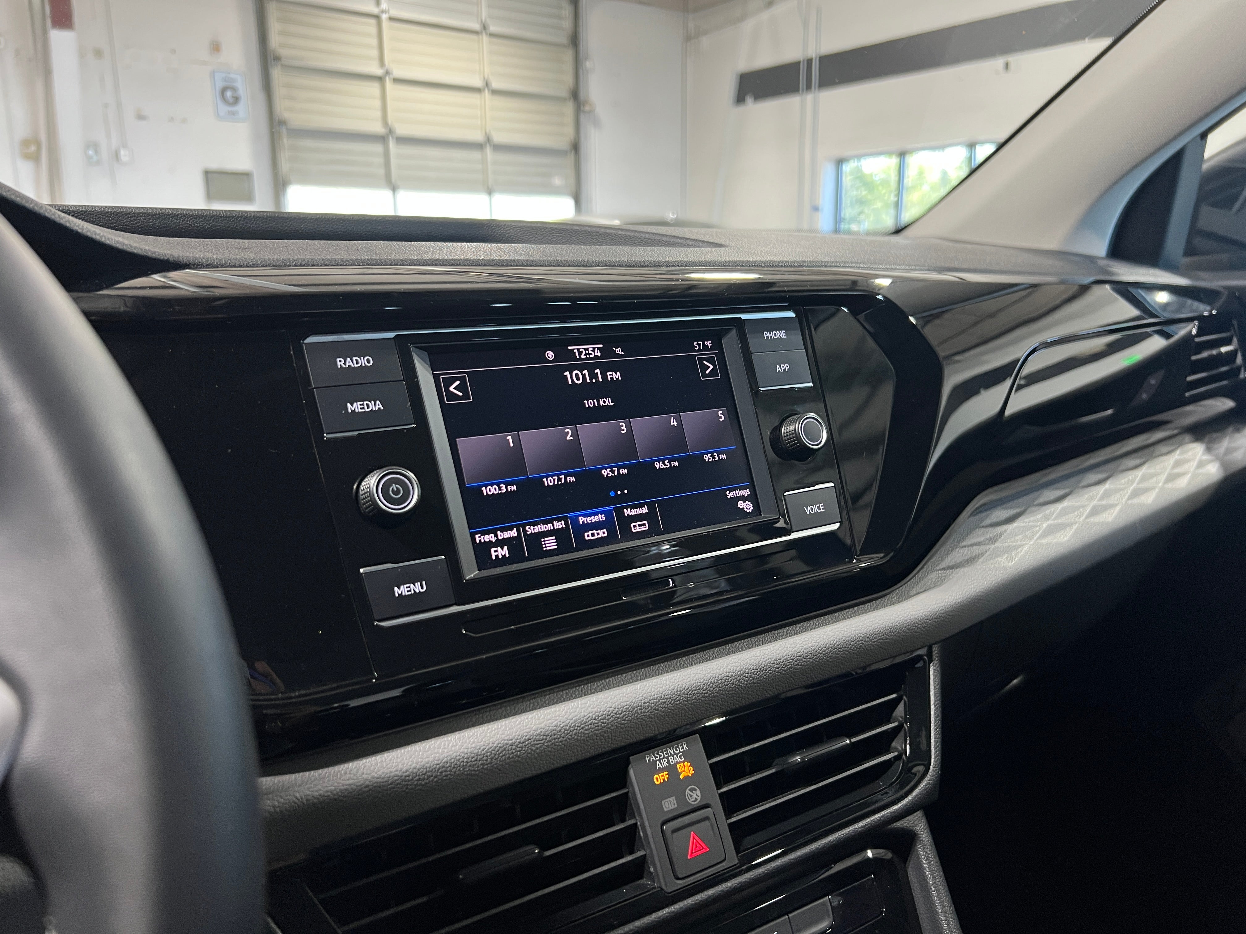 2024 Volkswagen Taos S 4