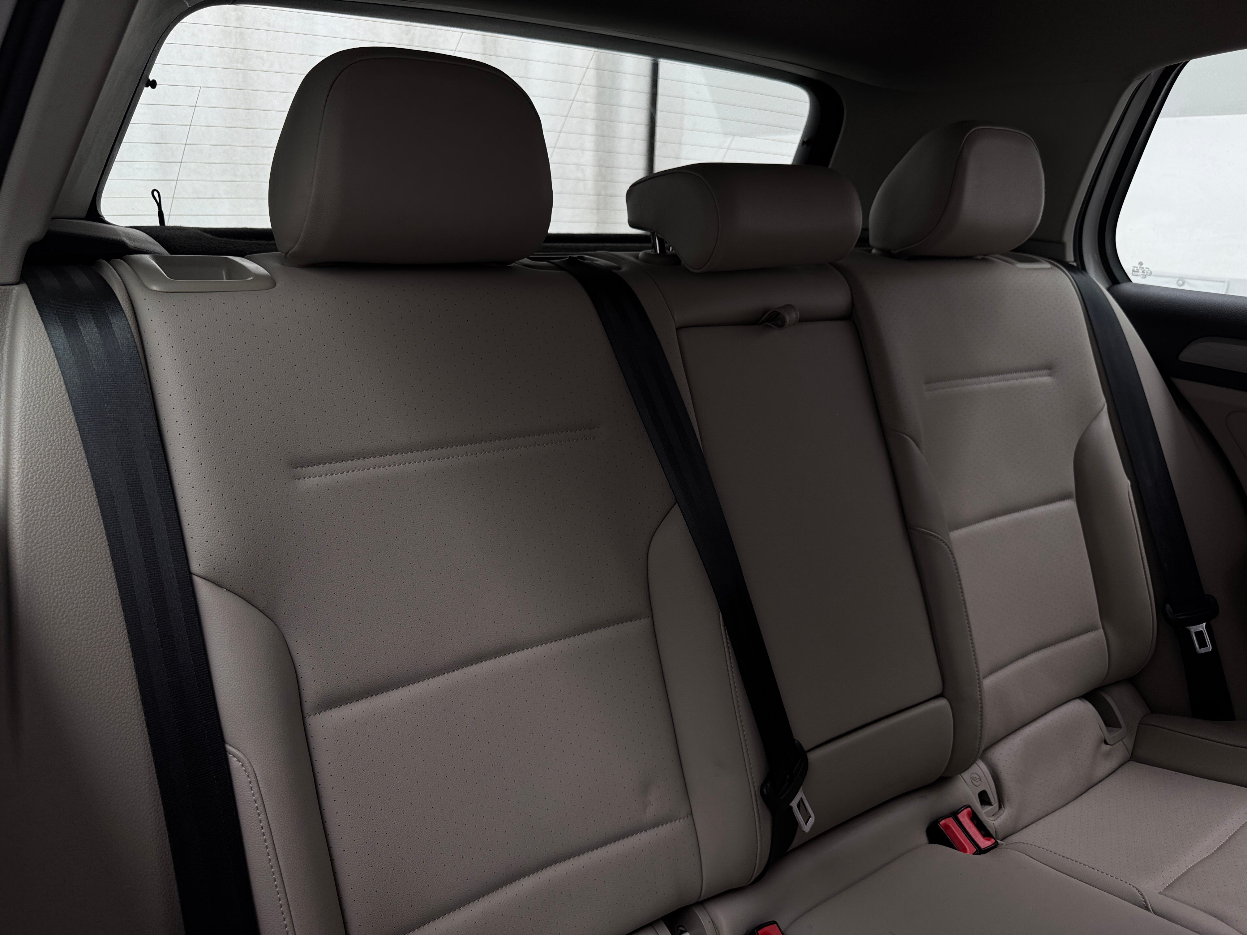 2015 Volkswagen Golf S 5