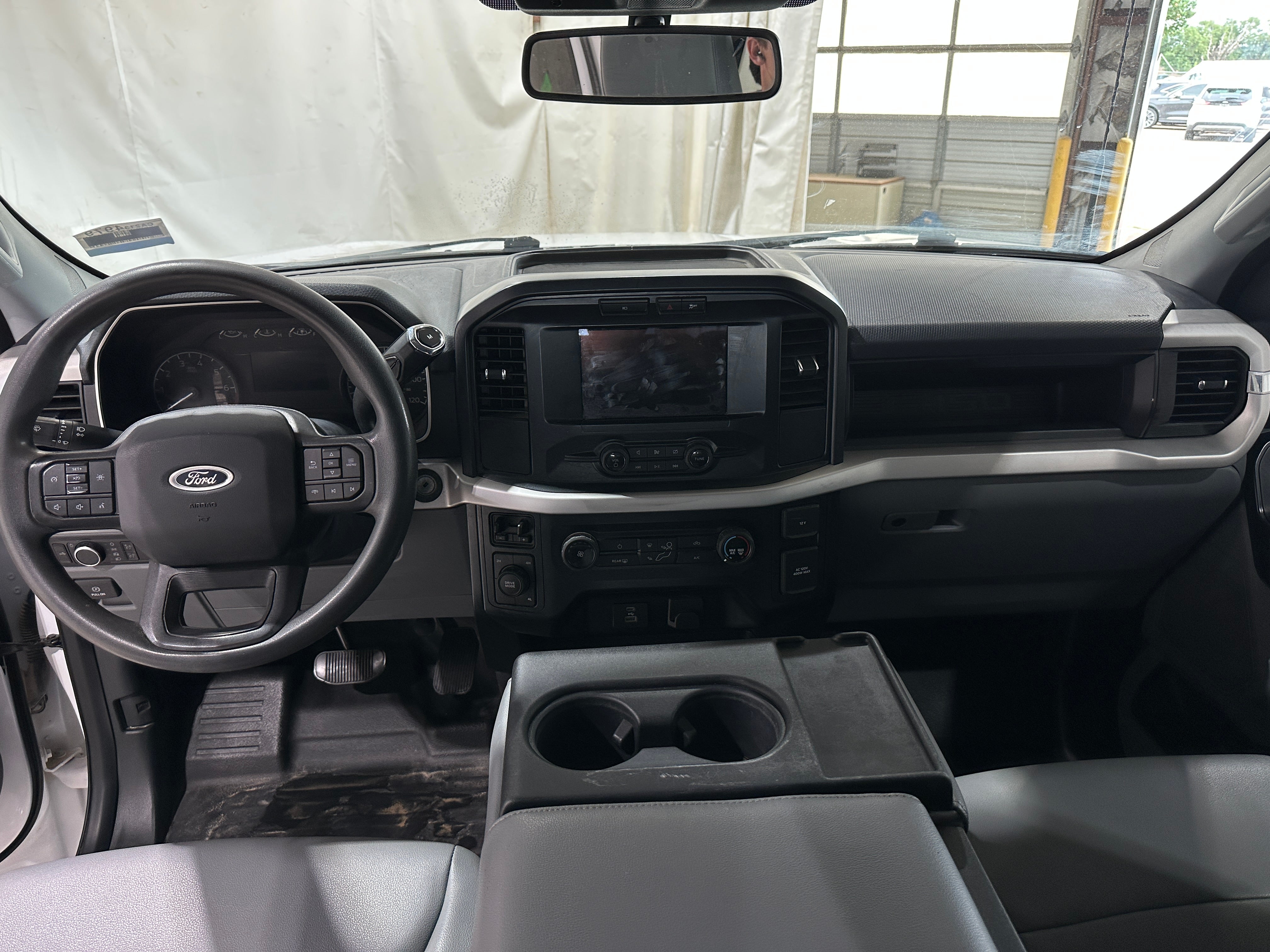 2022 Ford Econoline E-150 3