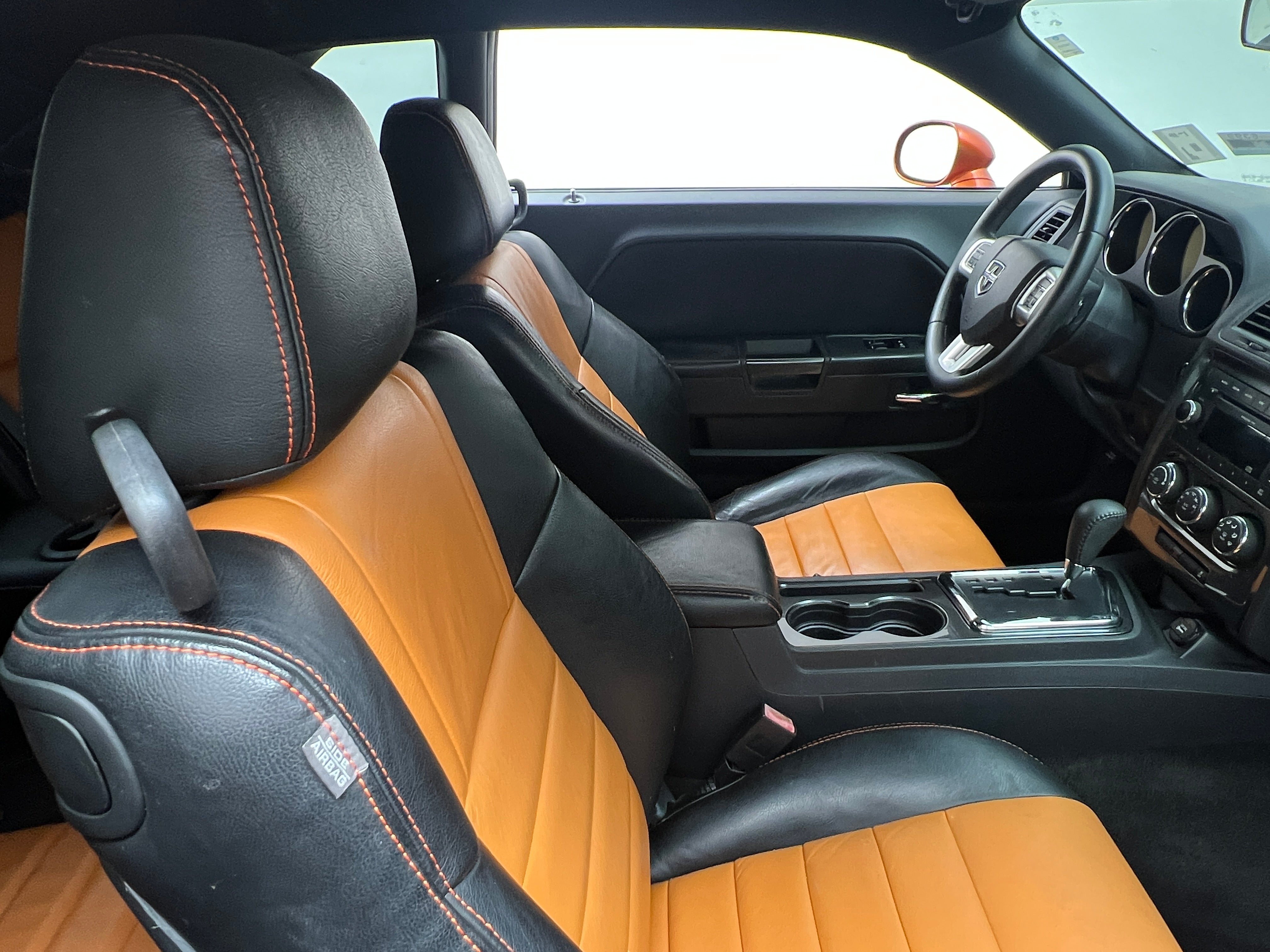 2011 Dodge Challenger SE 2