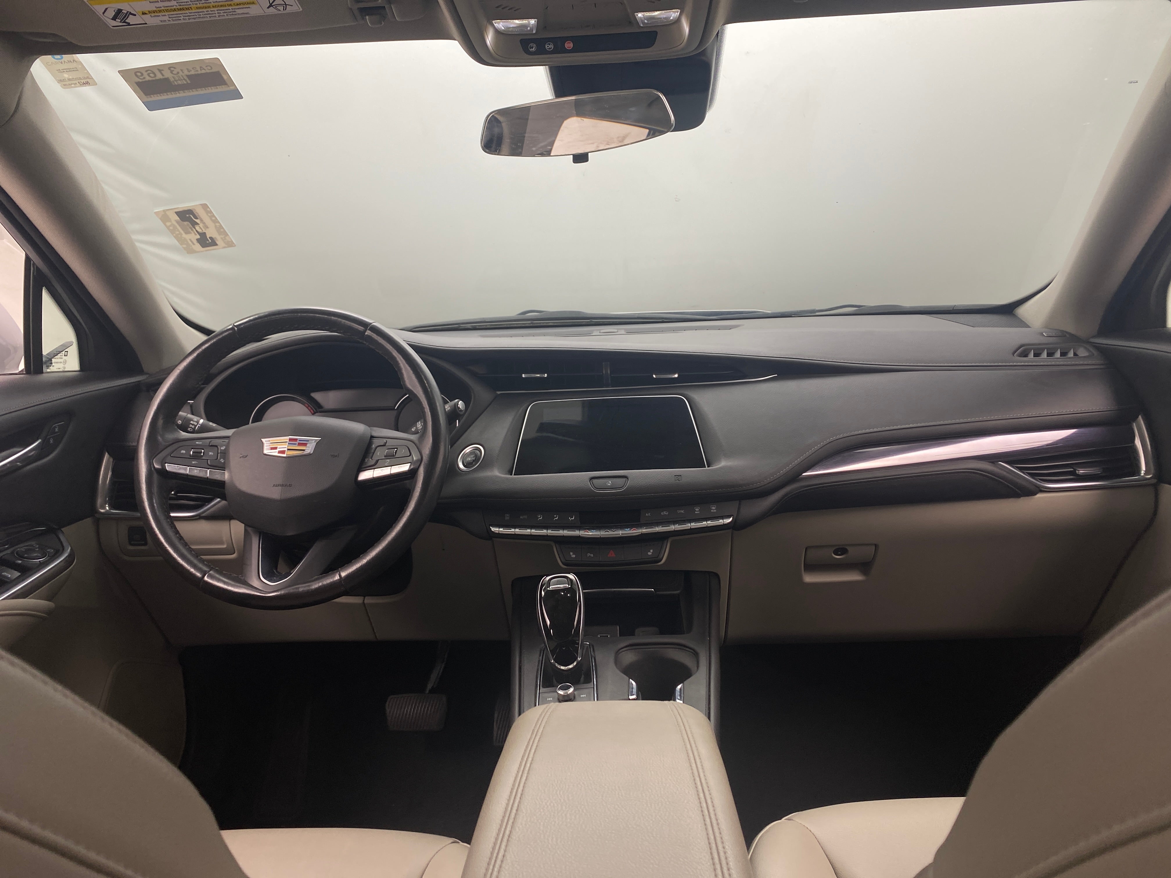 2021 Cadillac XT4 Luxury 2