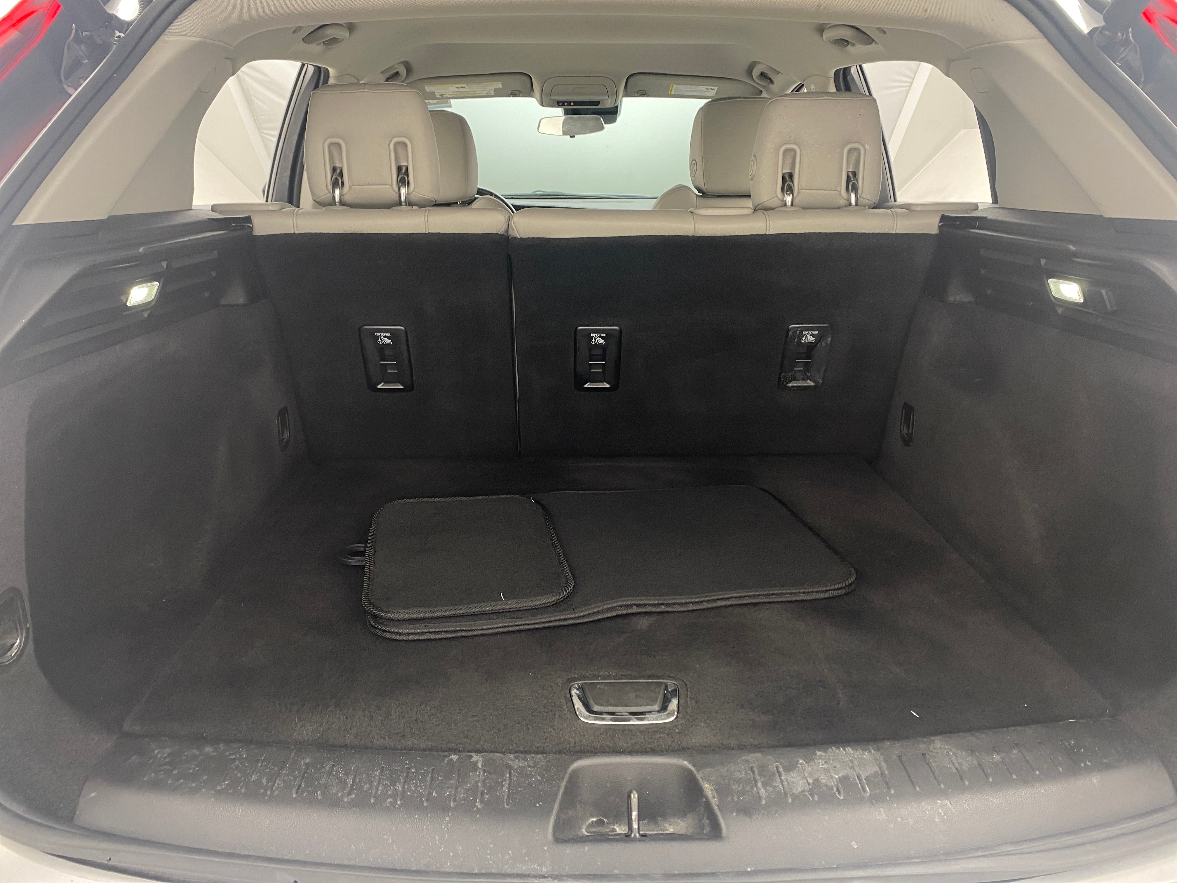 2021 Cadillac XT4 Luxury 6