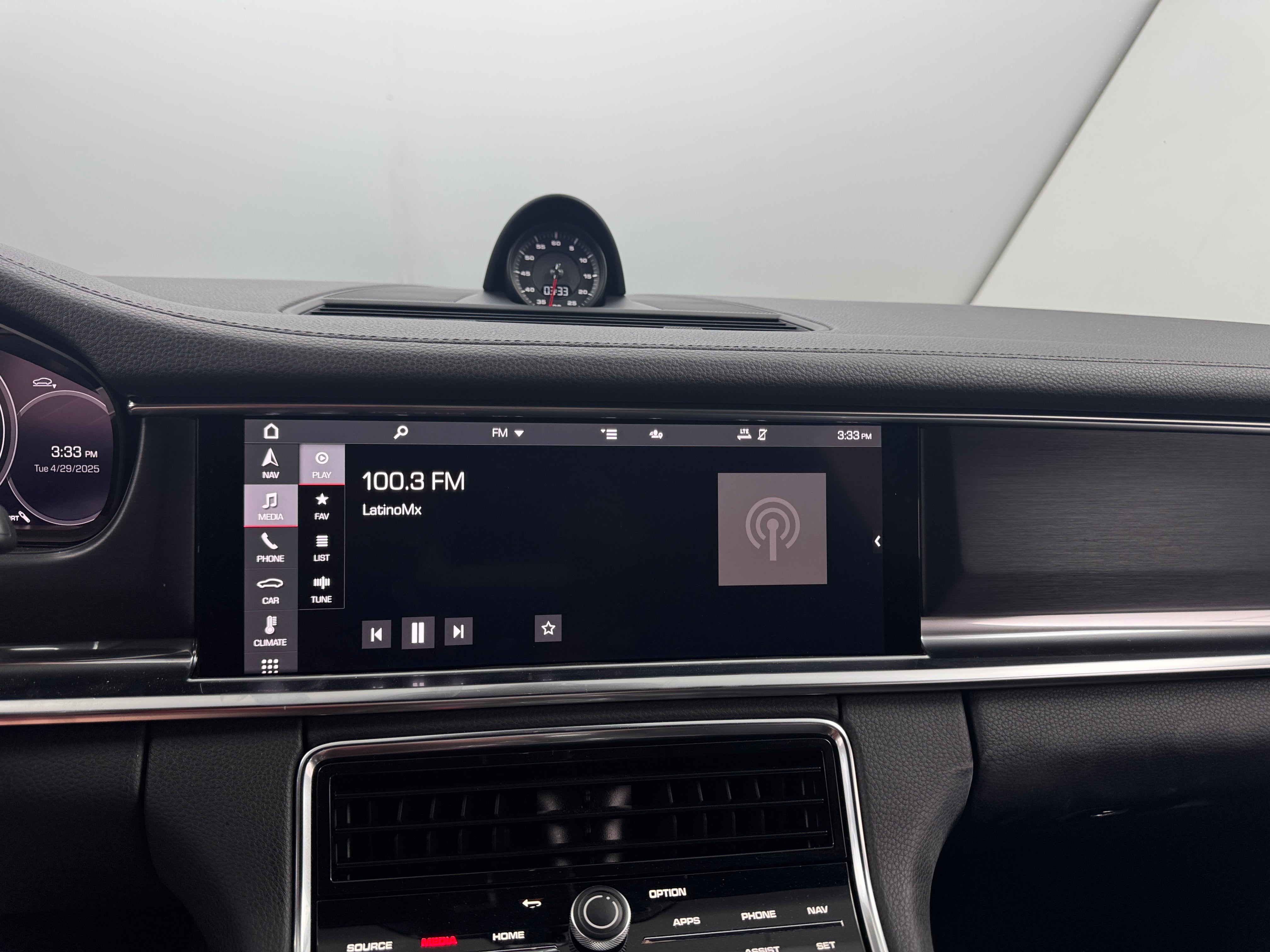 2021 Porsche Panamera Base 3
