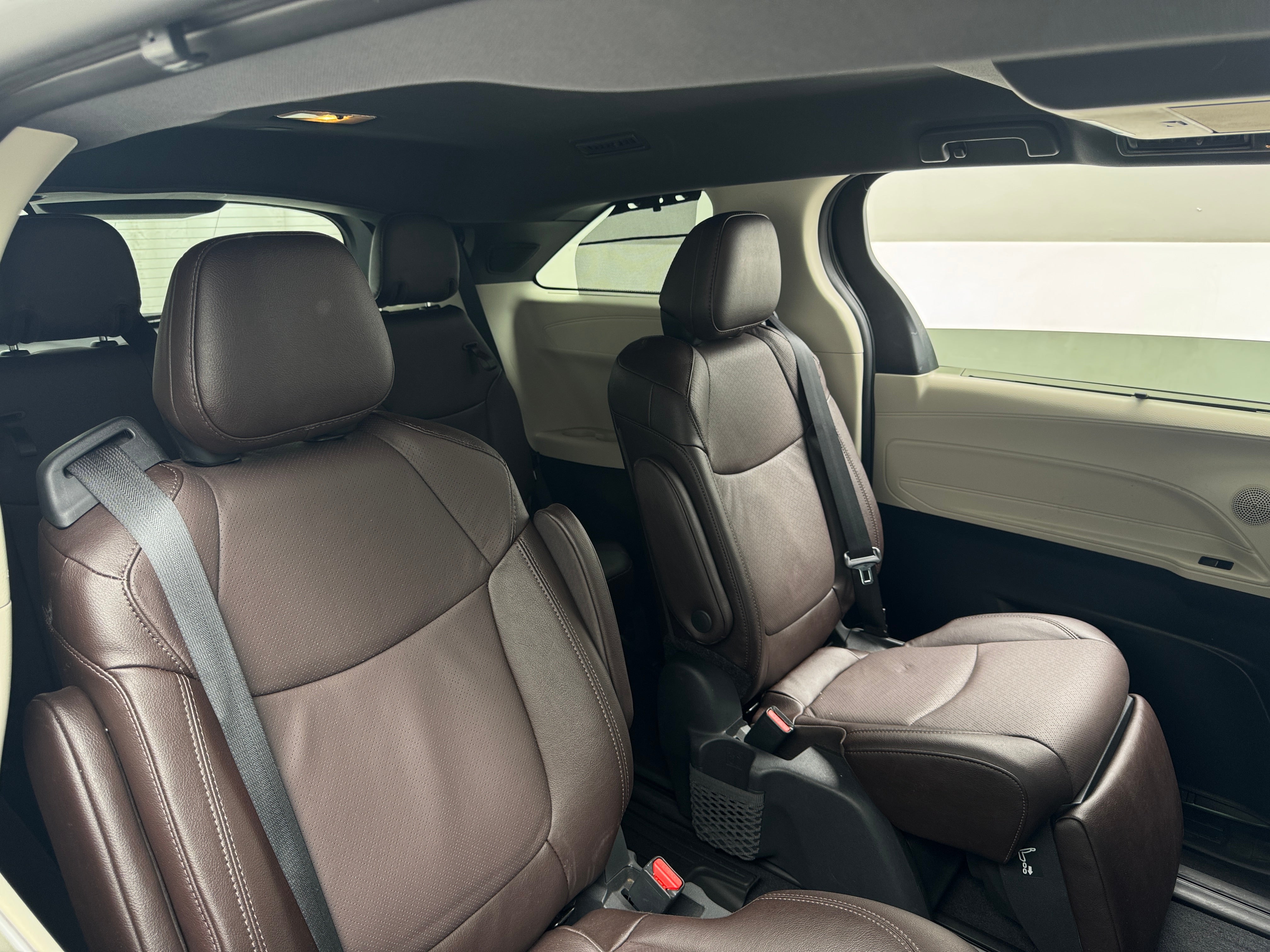 2024 Toyota Sienna Platinum 5