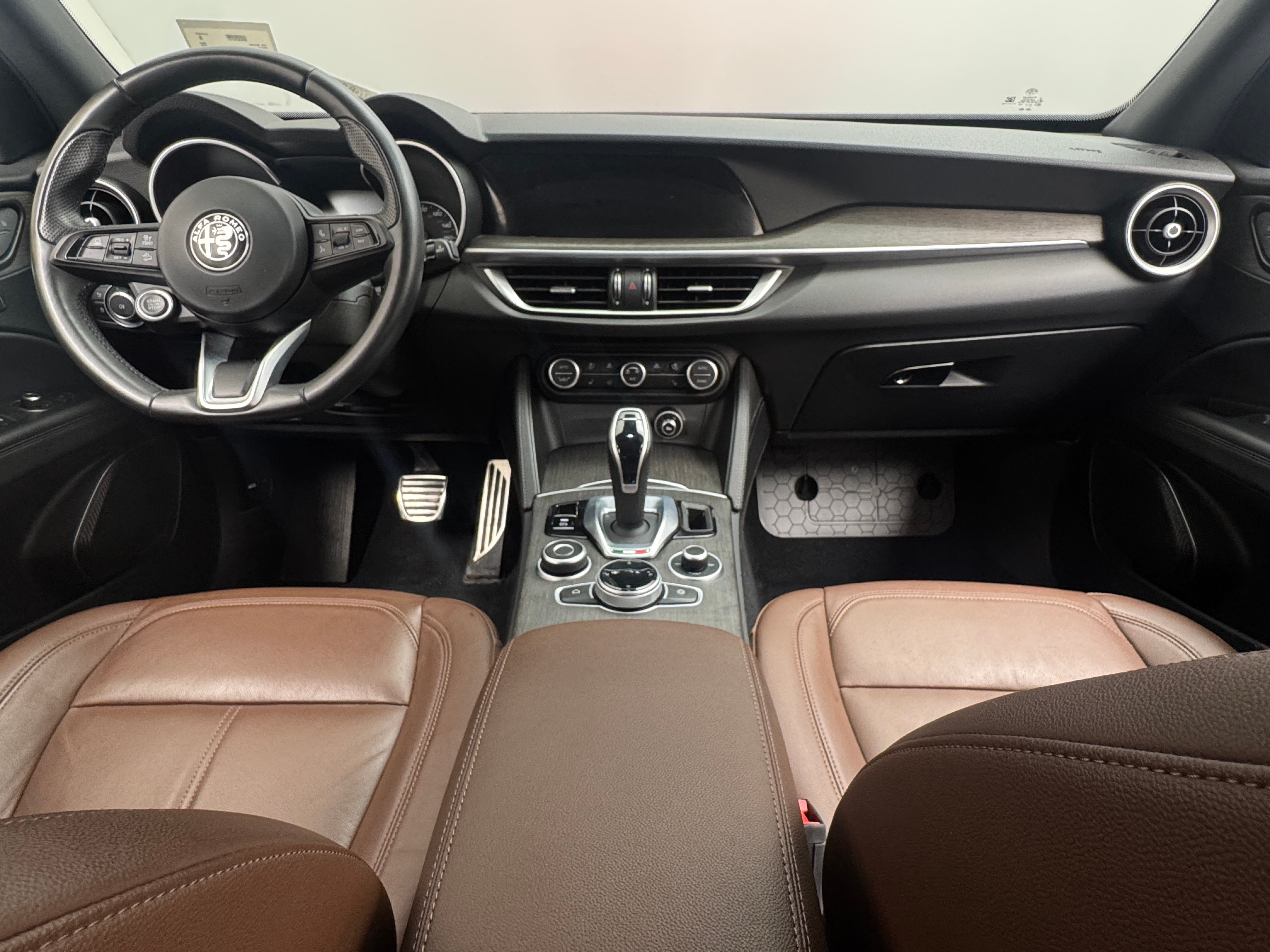 2022 Alfa Romeo Stelvio Ti 2