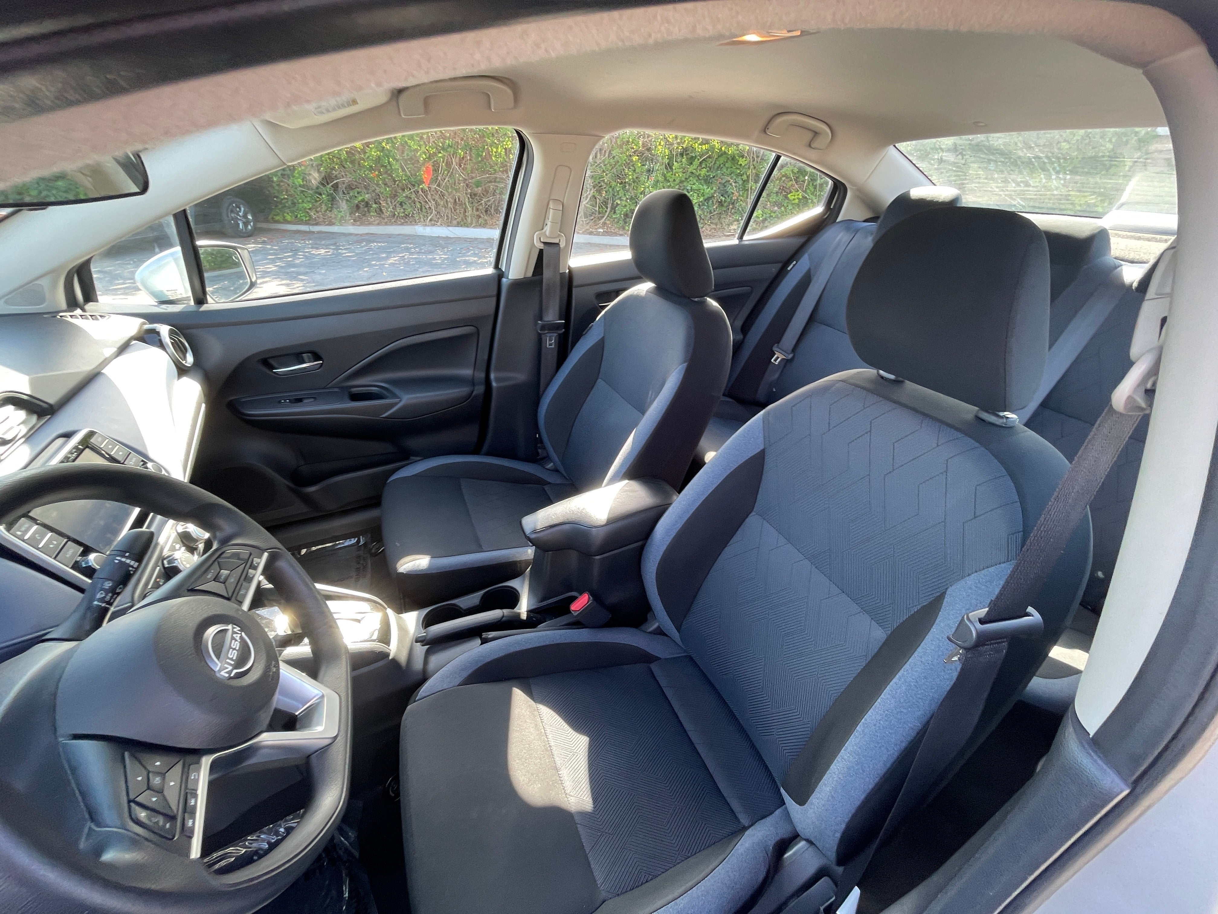 2023 Nissan Versa SV 2