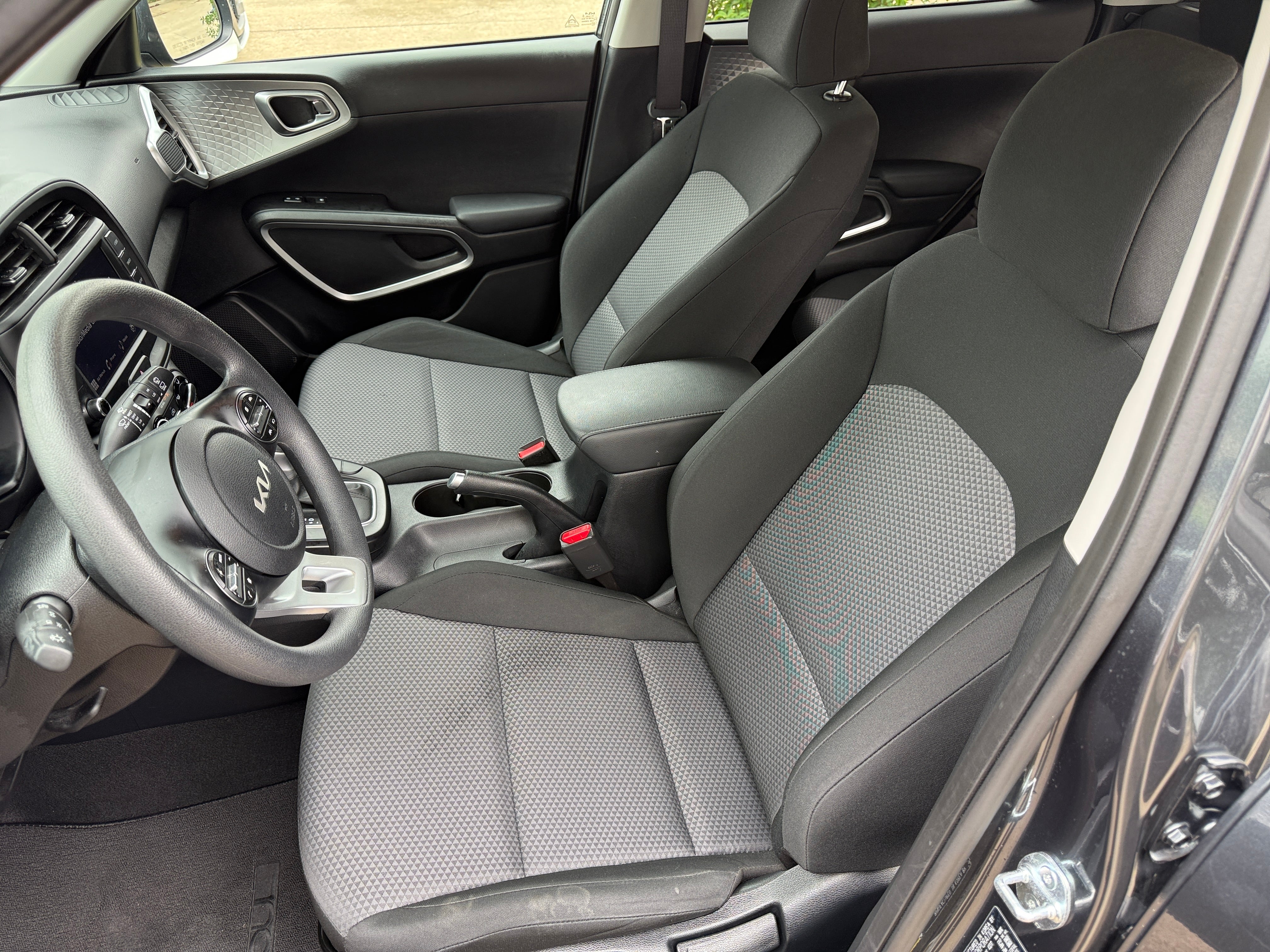 2024 Kia Soul LX 2