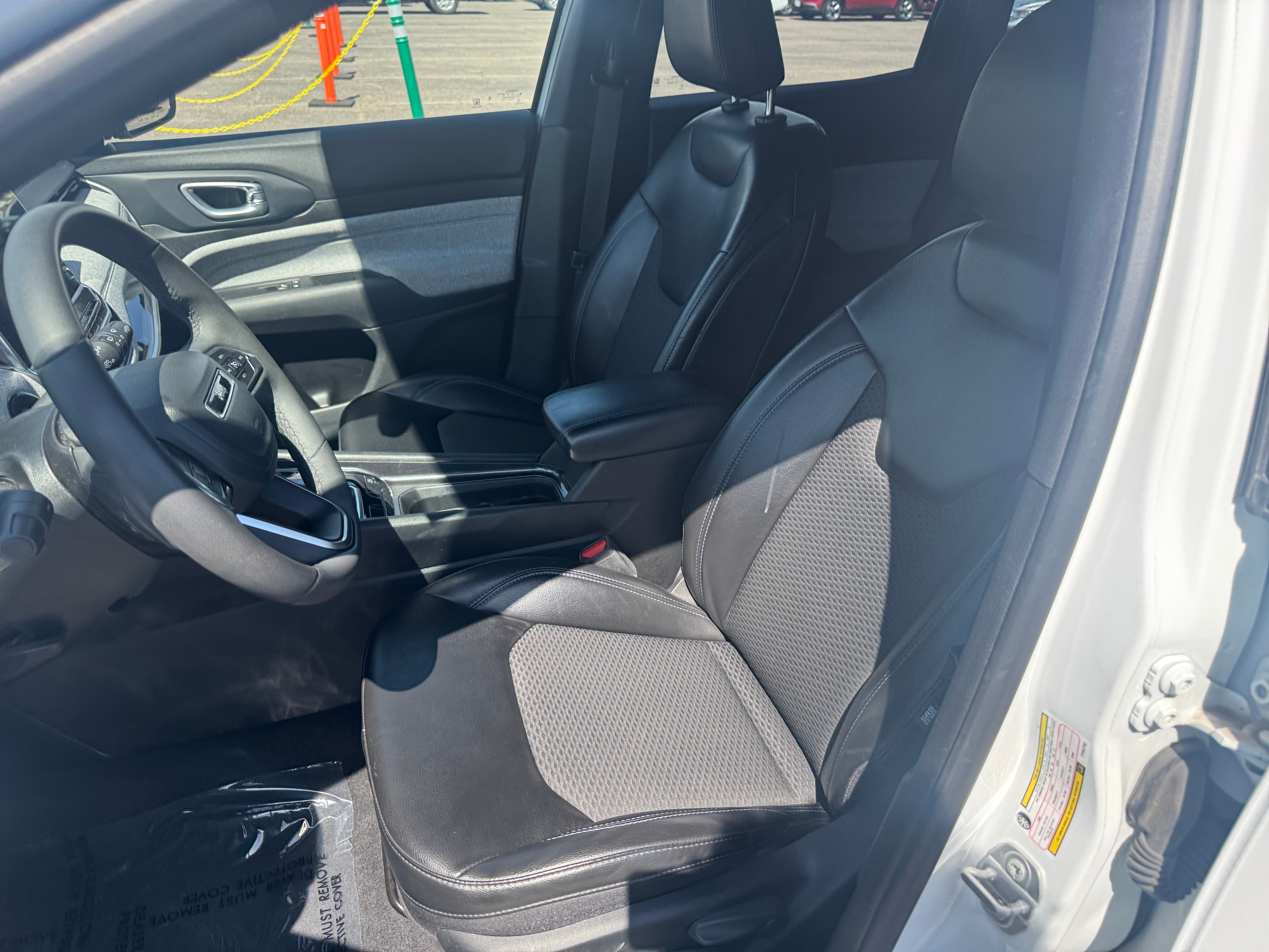 2023 Jeep Compass Latitude 2