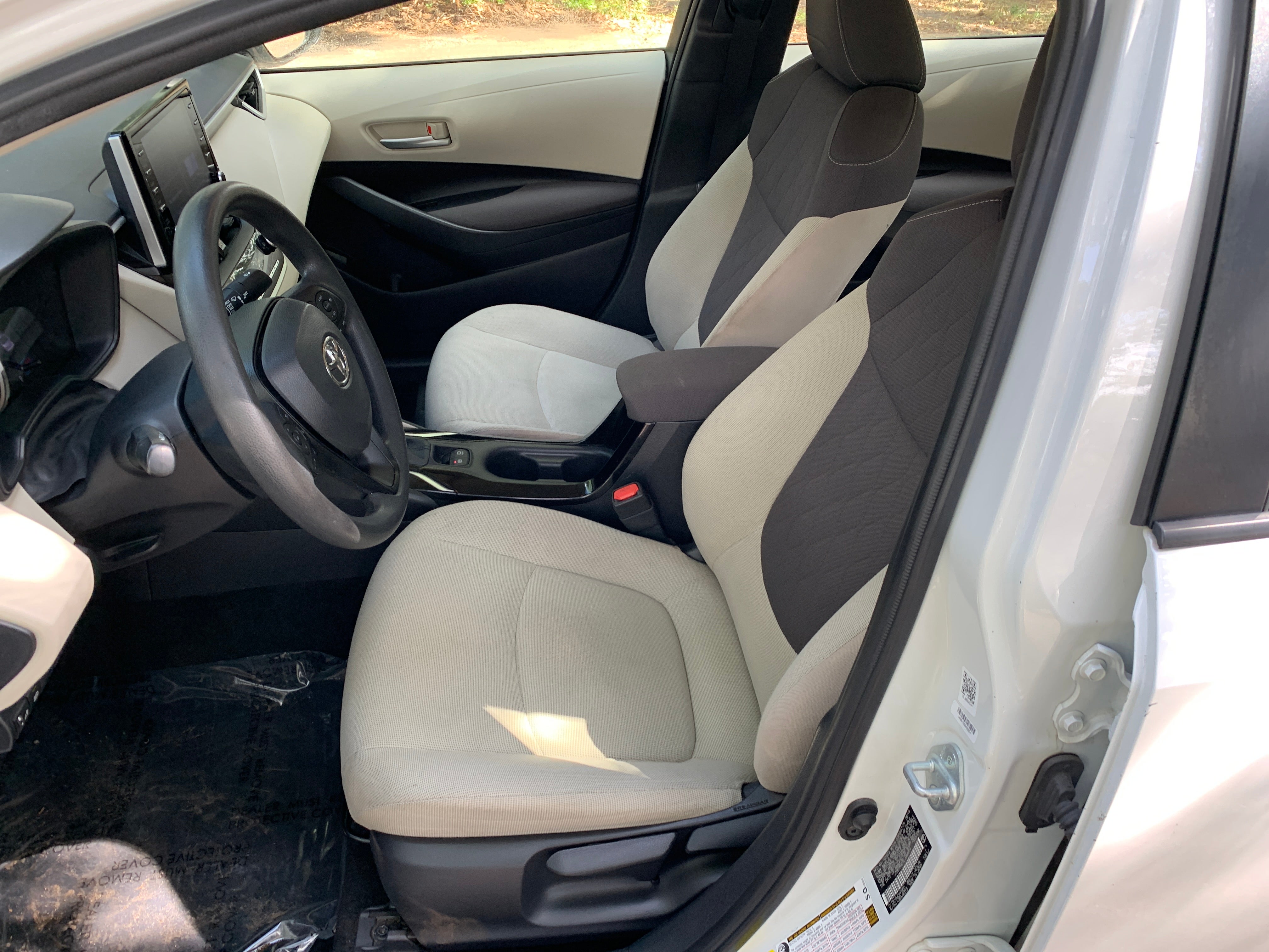2020 Toyota Corolla LE 2