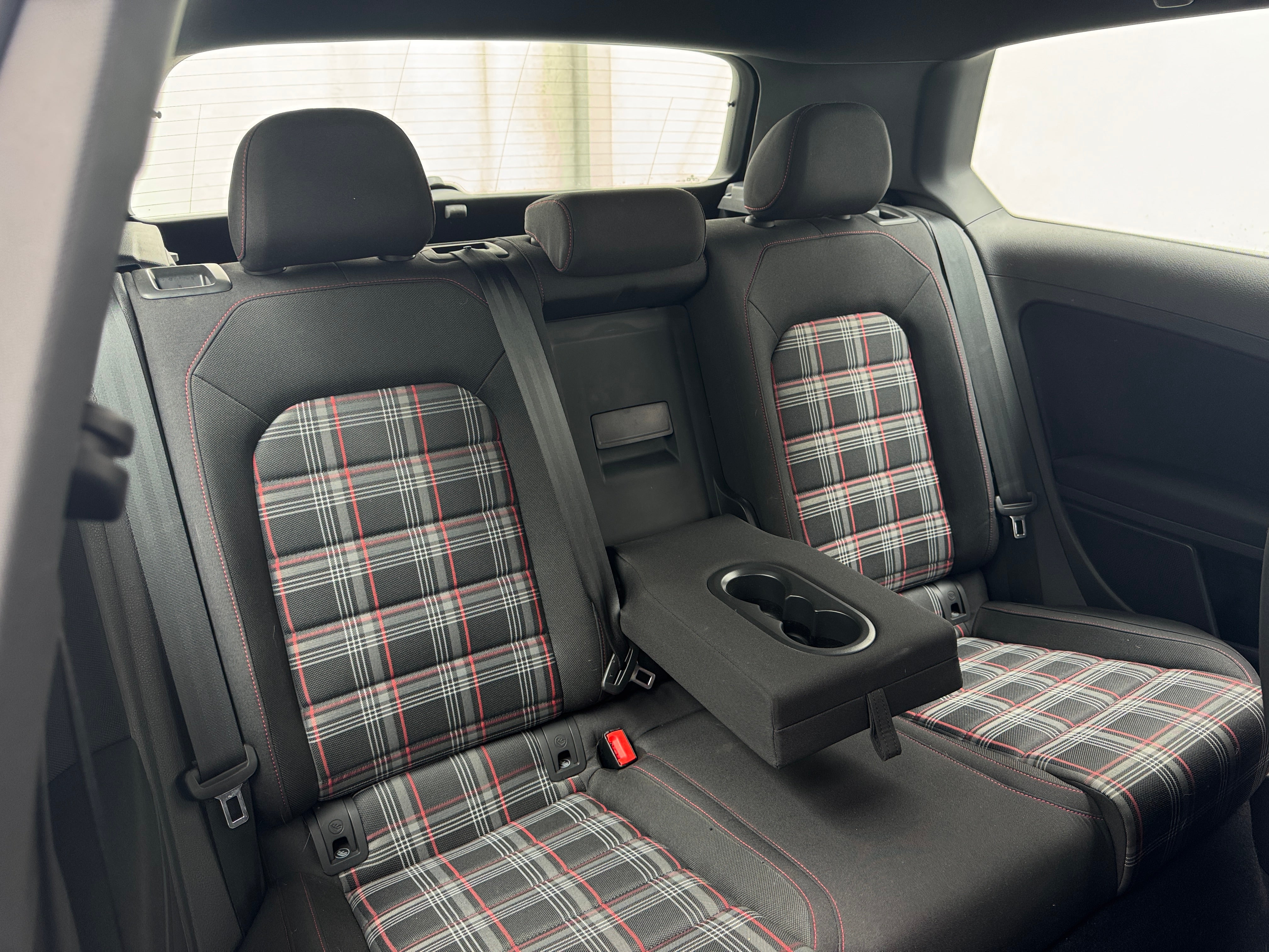 2016 Volkswagen Golf GTI S 6