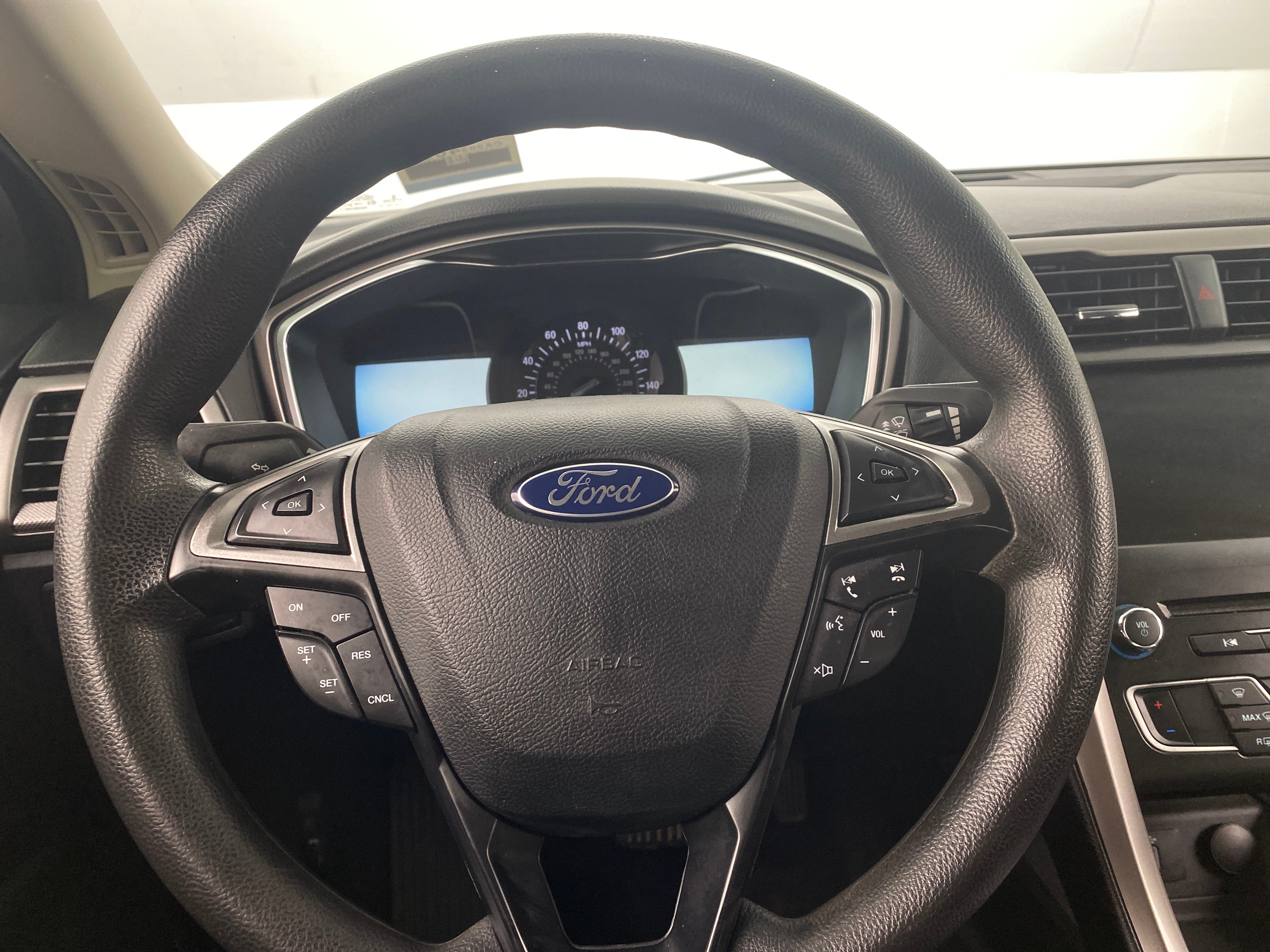 2017 Ford Fusion SE 5