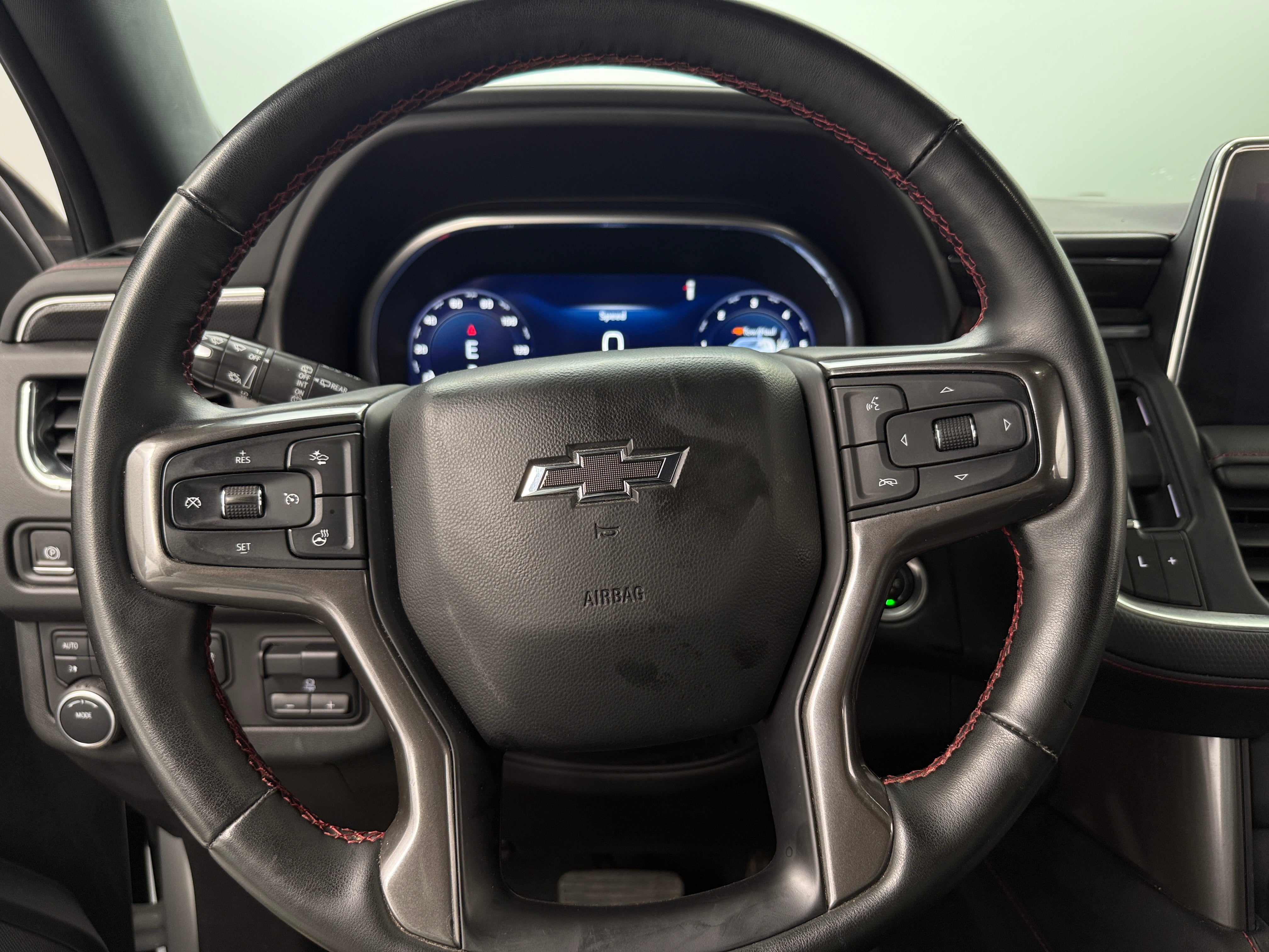 2023 Chevrolet Suburban RST 4