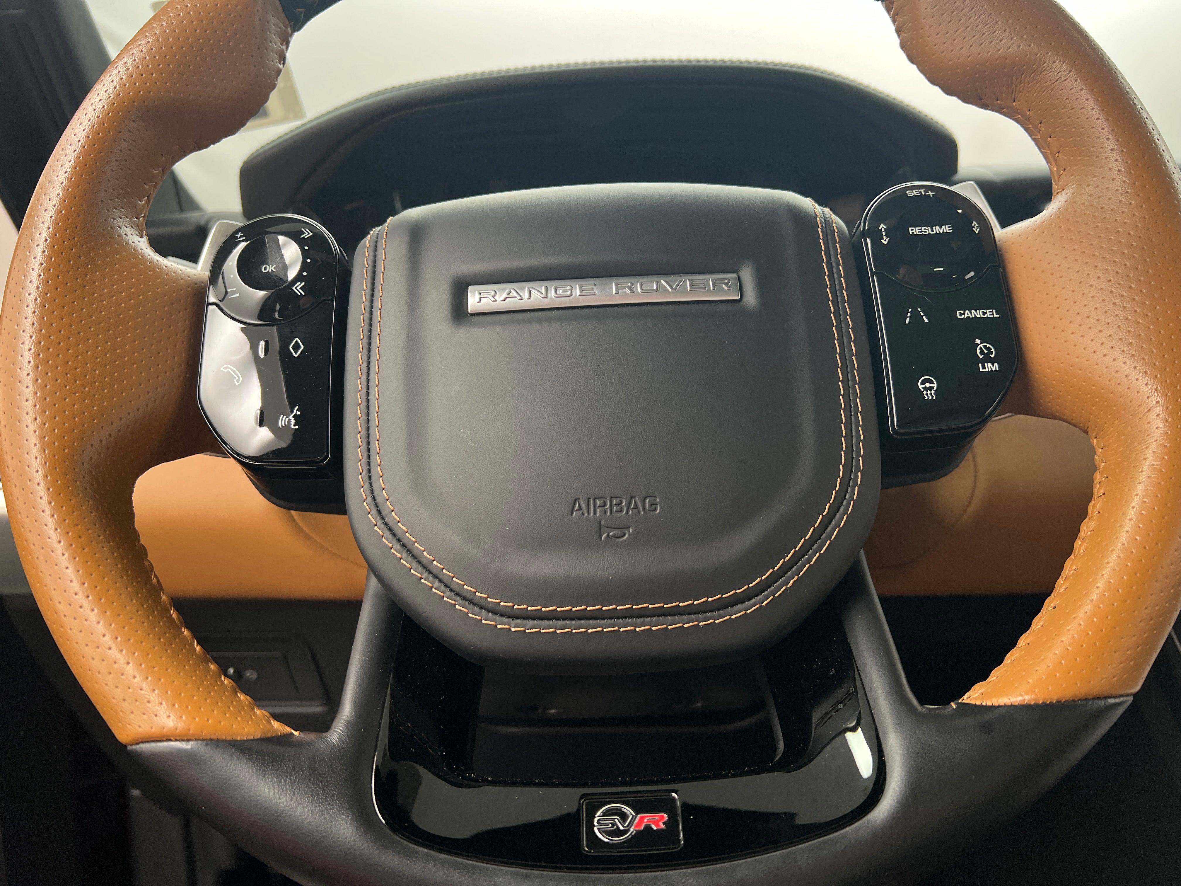 2022 Land Rover Range Rover Sport SVR 4
