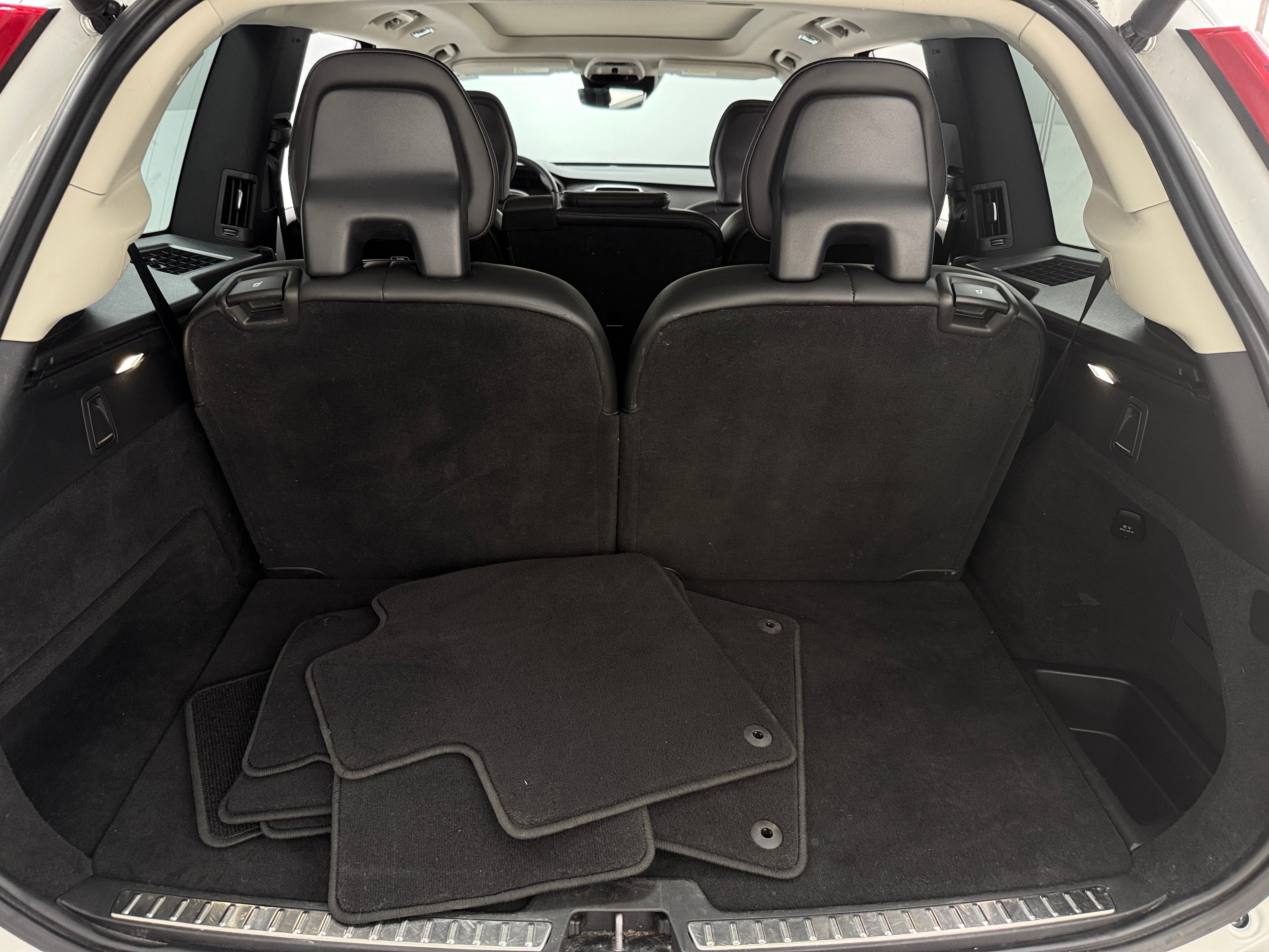 2022 Volvo XC90 T5 Momentum 6