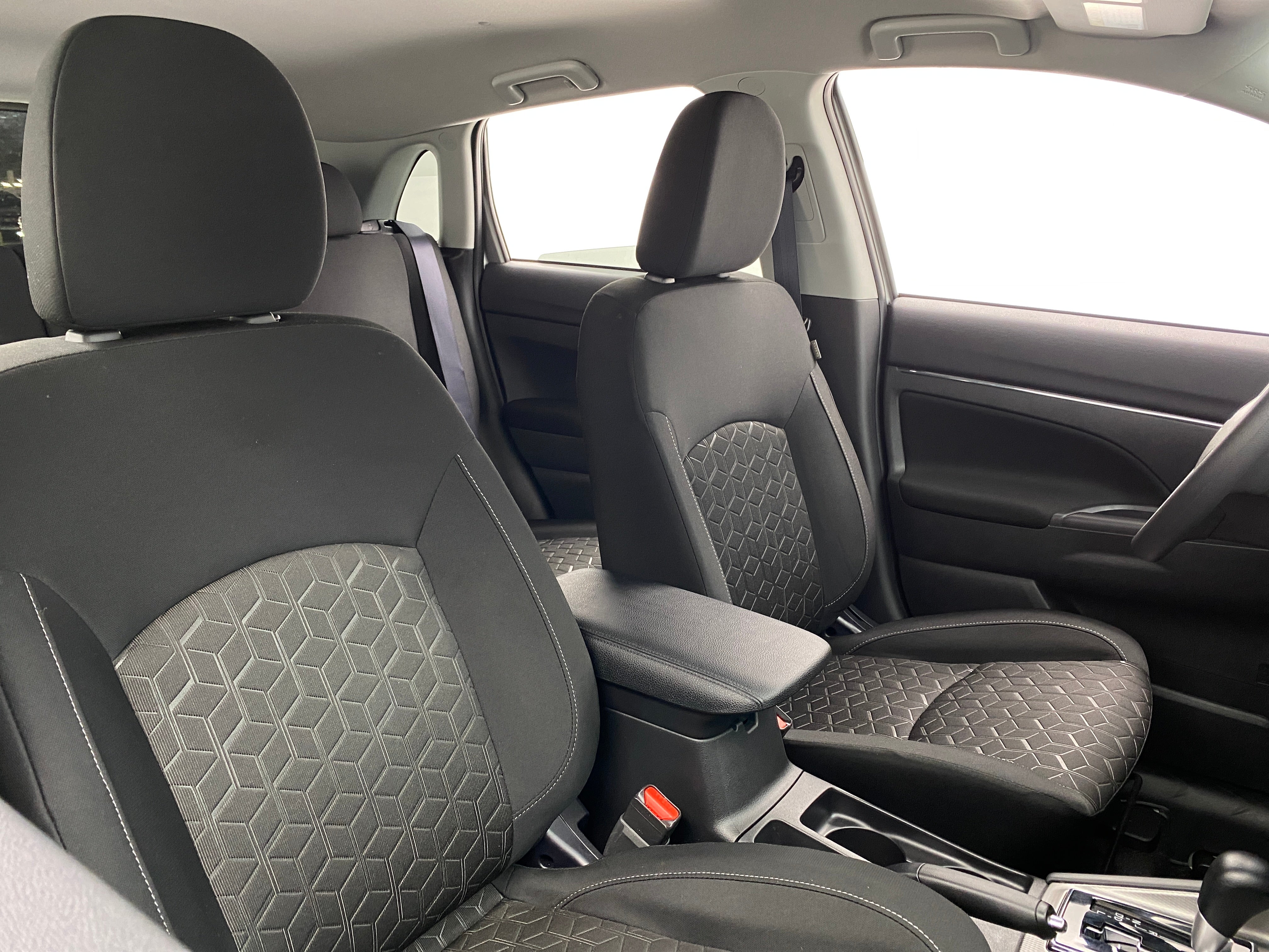 2024 Mitsubishi Outlander Sport ES 2