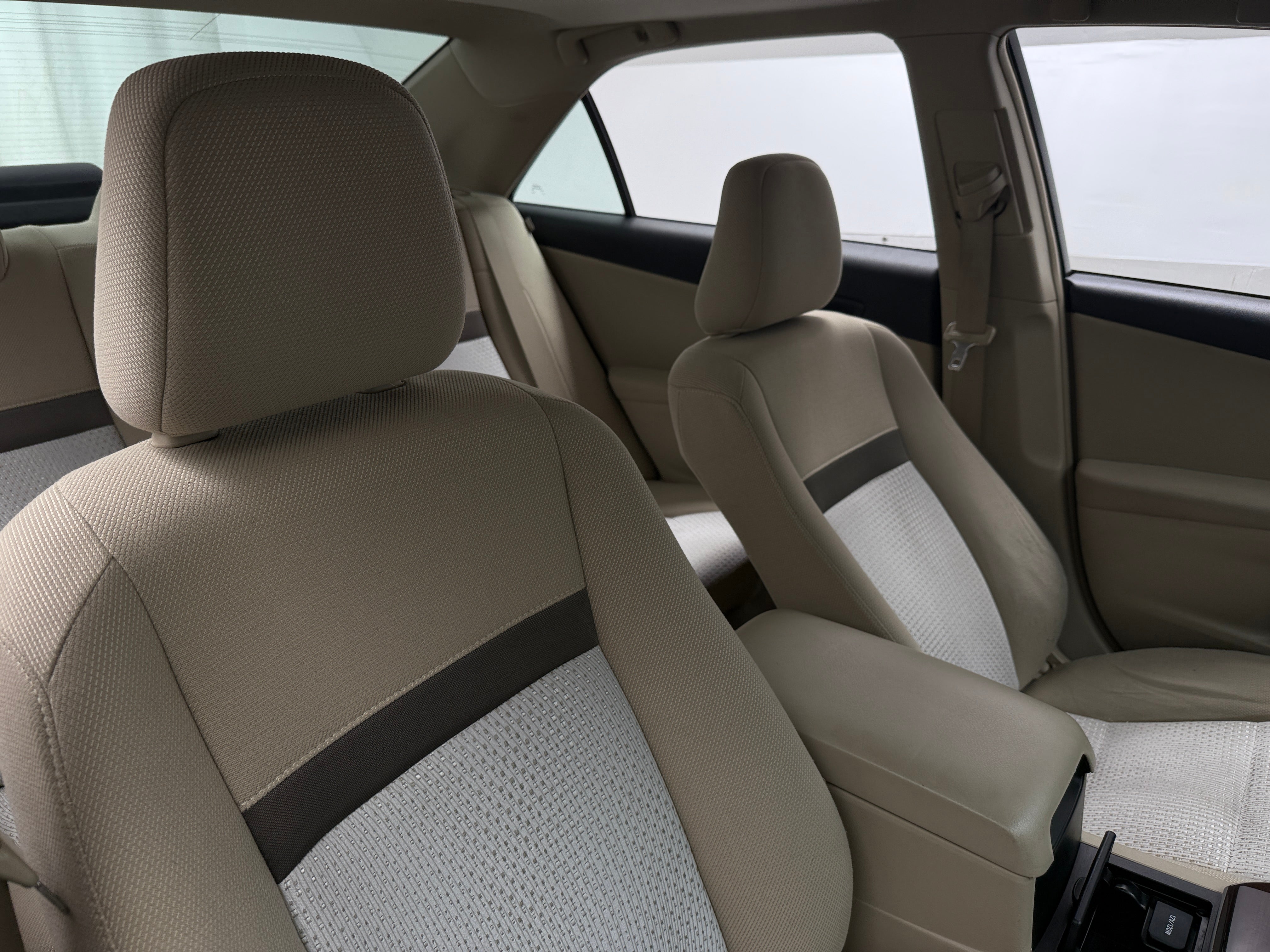 2012 Toyota Camry XLE 2