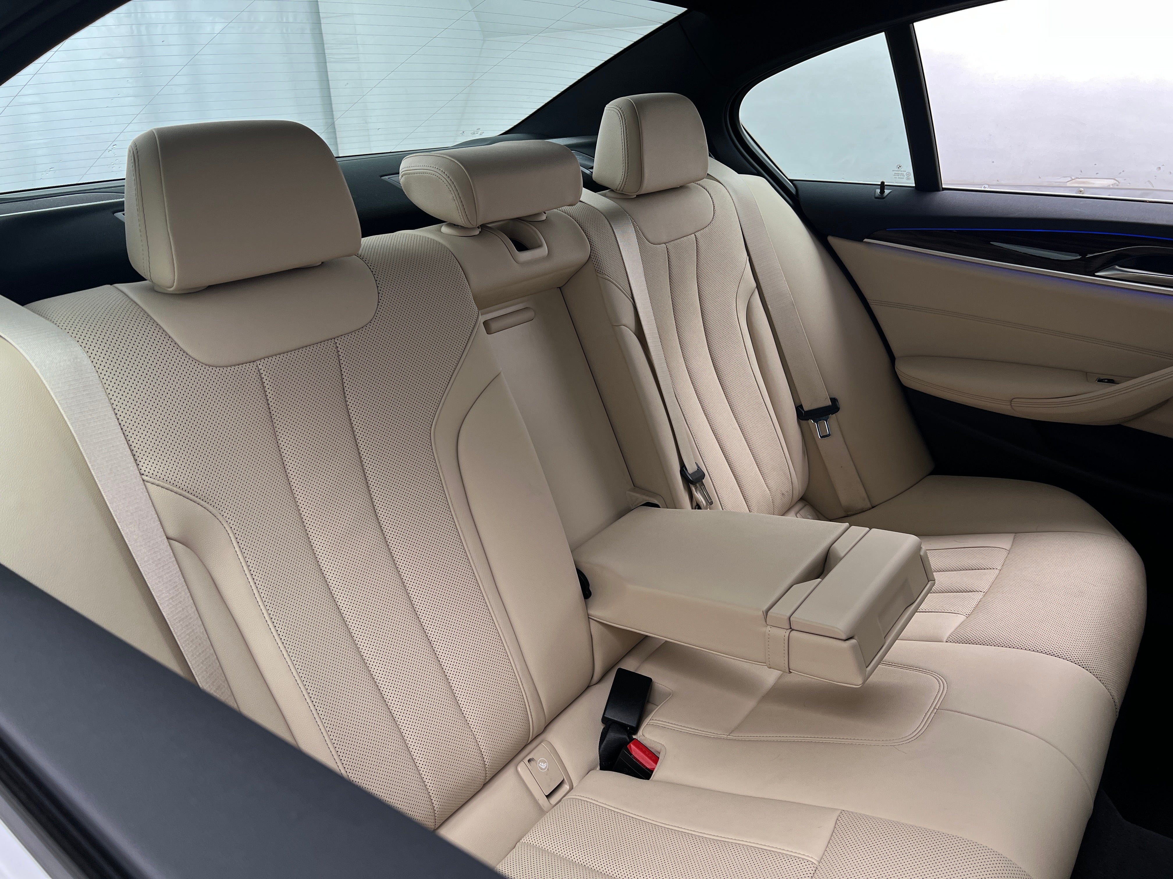 2022 BMW 5 Series 530i 5