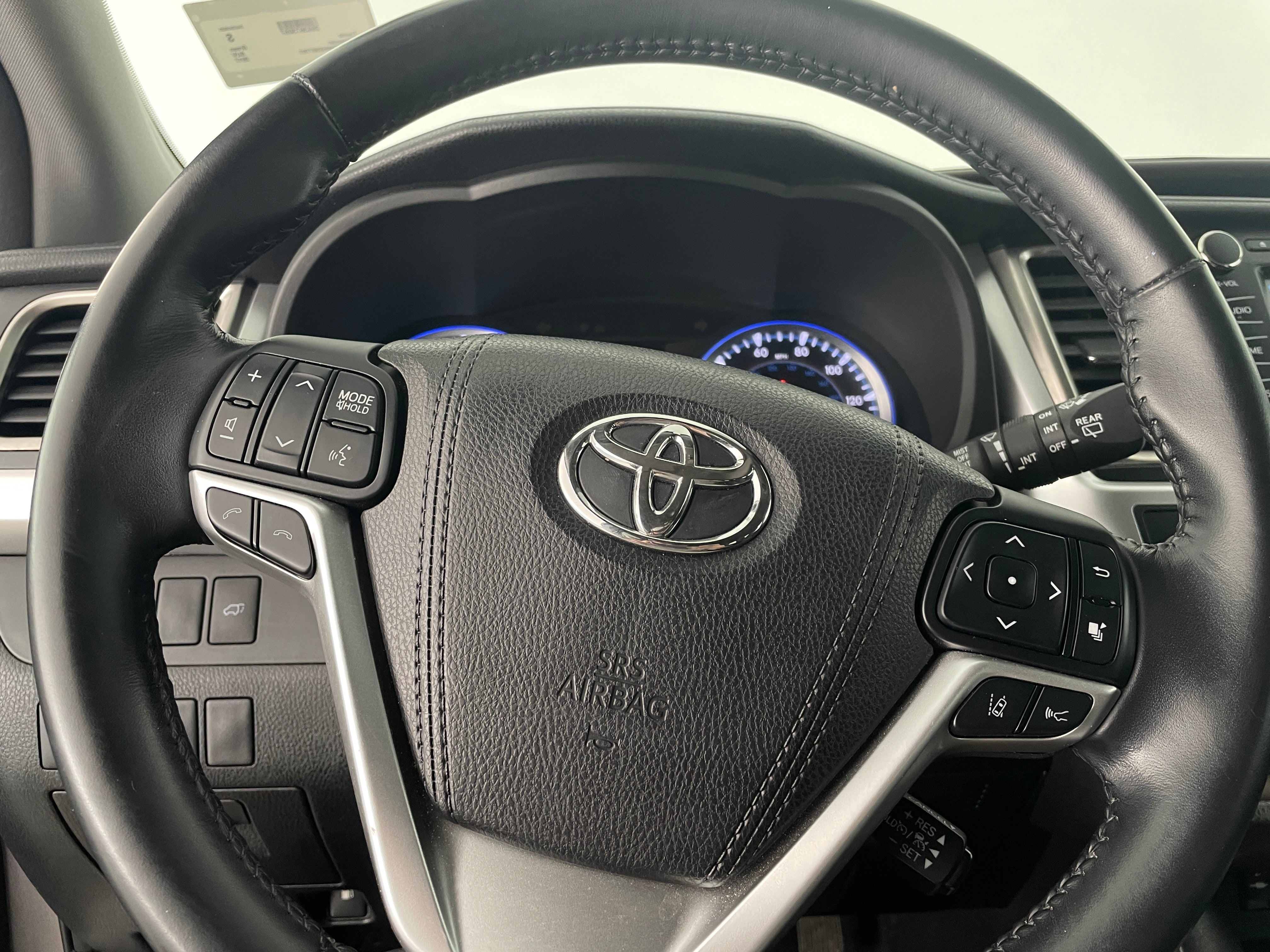 2017 Toyota Highlander XLE 4